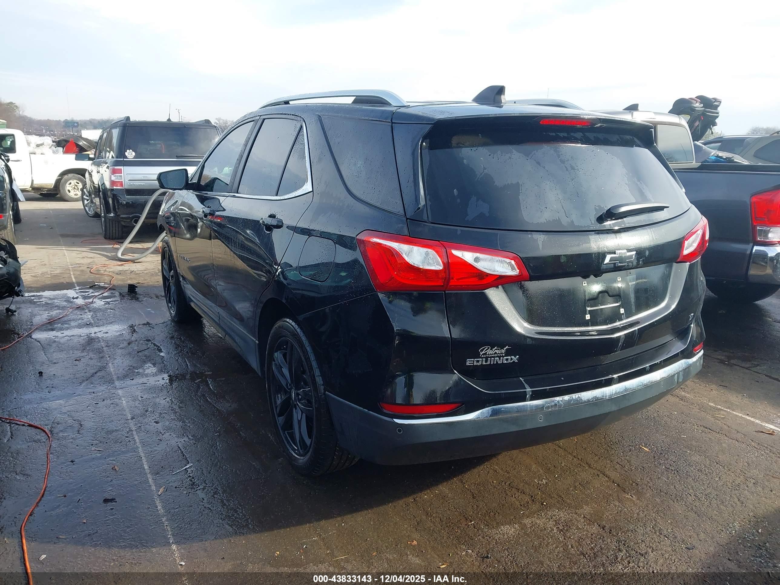 CHEVROLET EQUINOX image 3