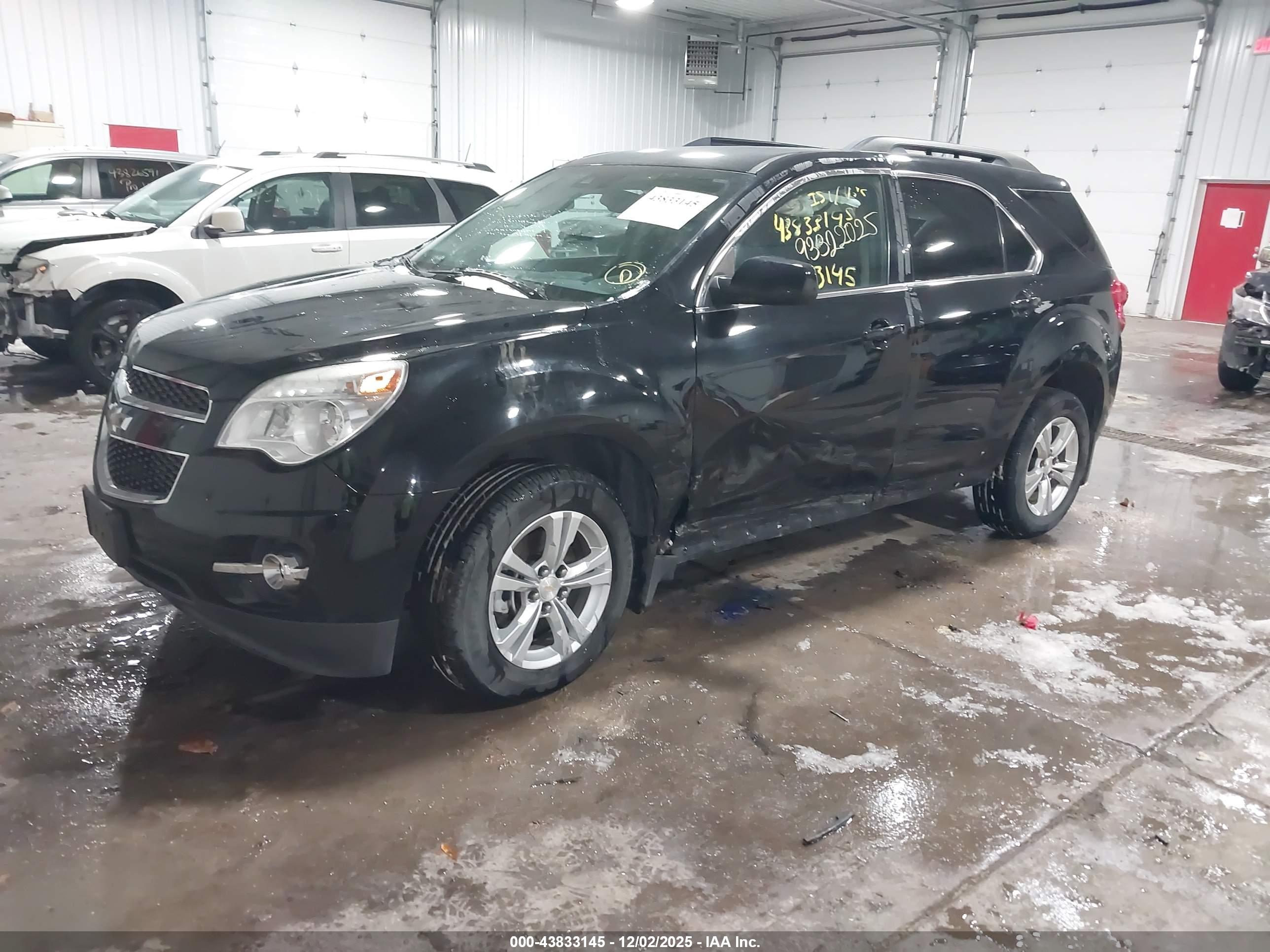 CHEVROLET EQUINOX image 2