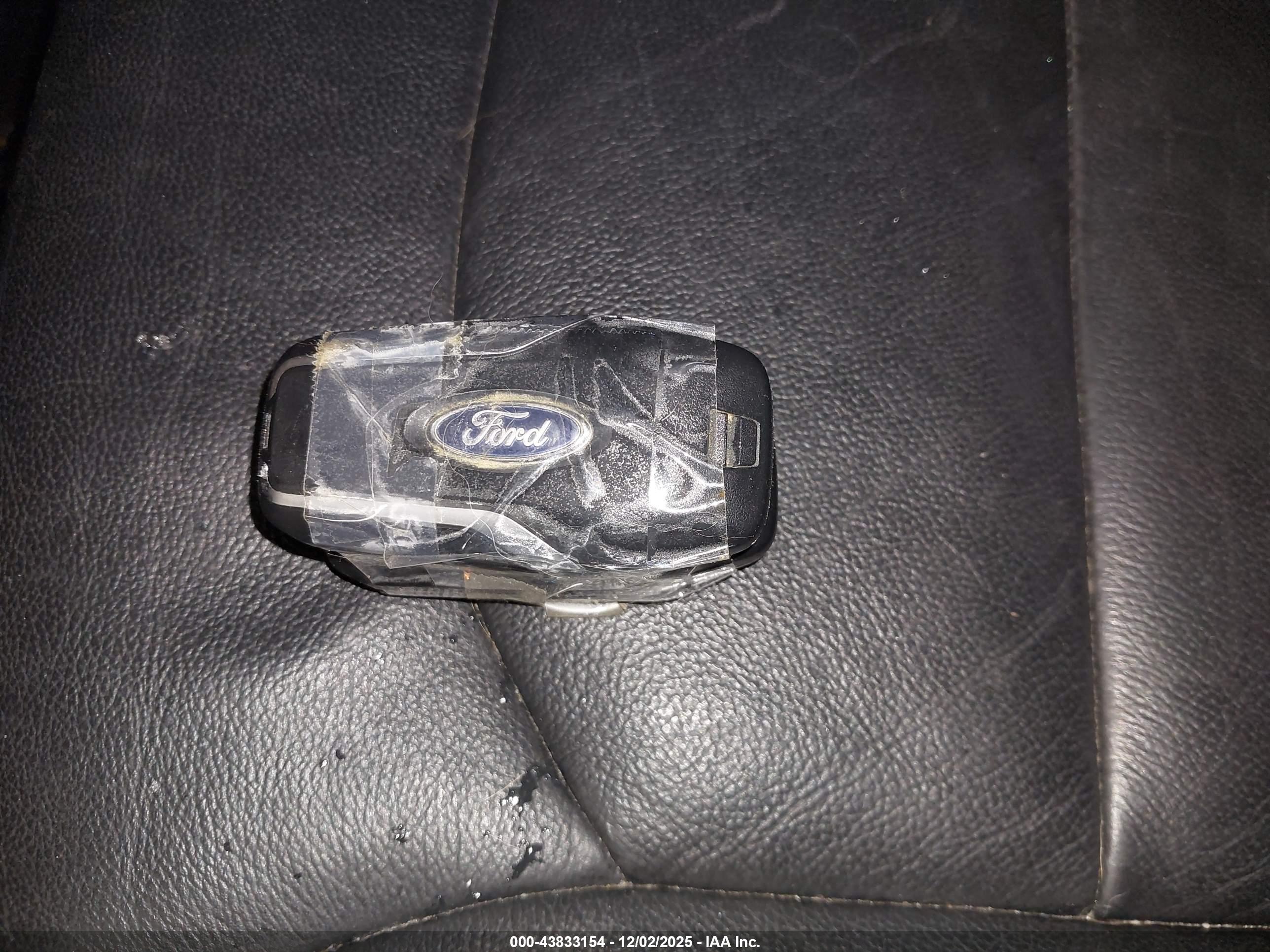 FORD EXPLORER image 11
