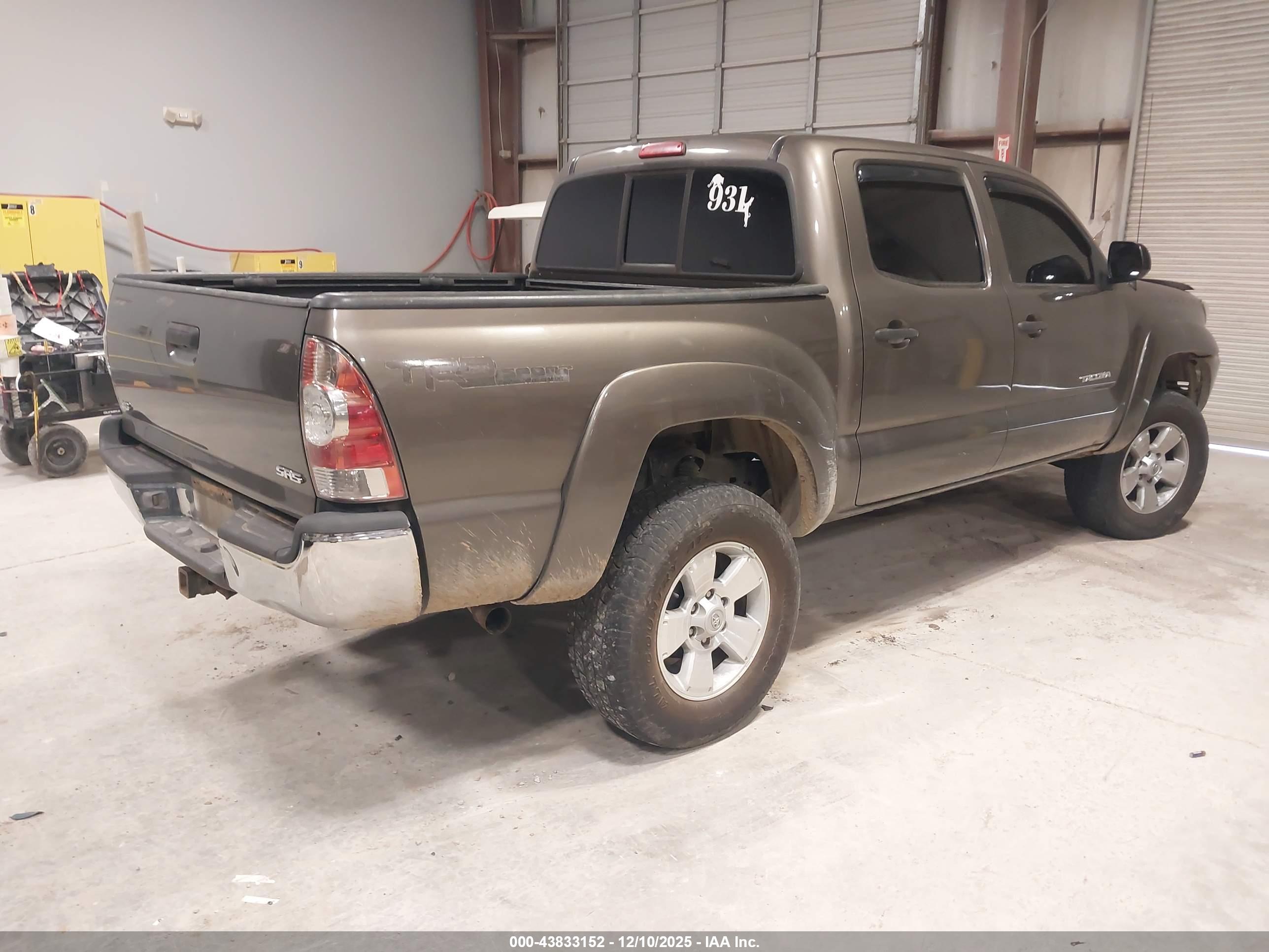 TOYOTA TACOMA image 4