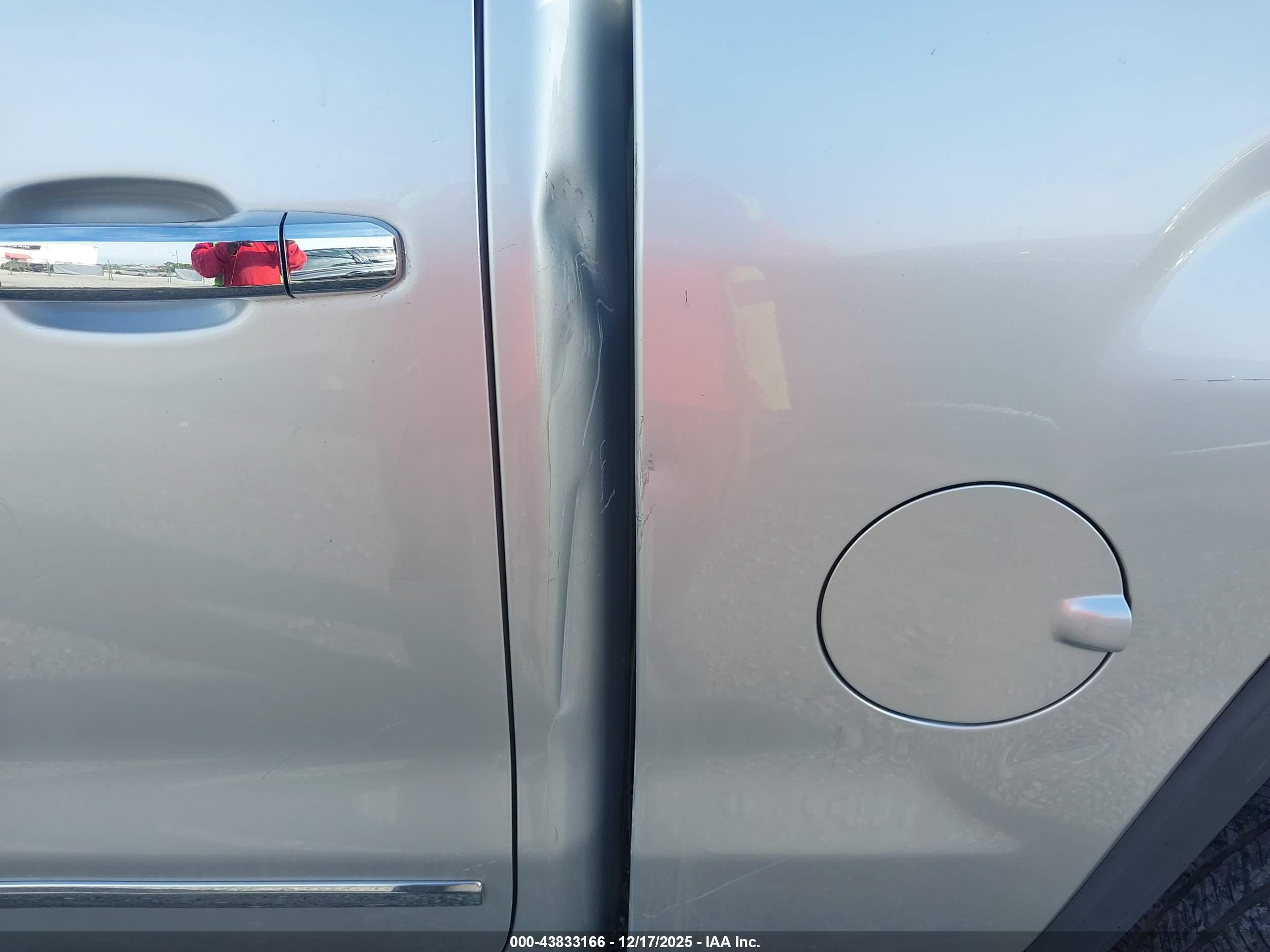 GMC SIERRA image 6