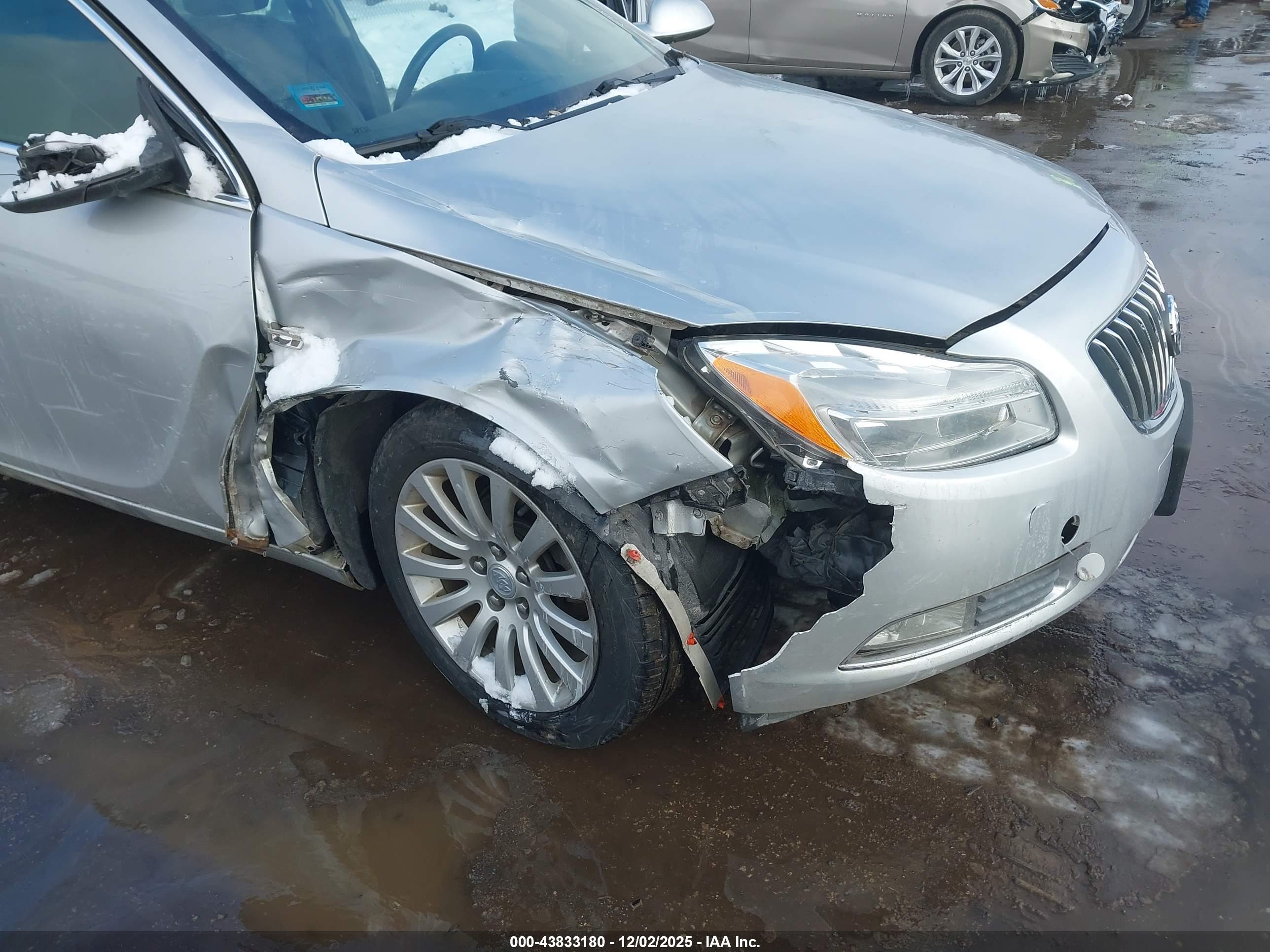 BUICK REGAL image 6
