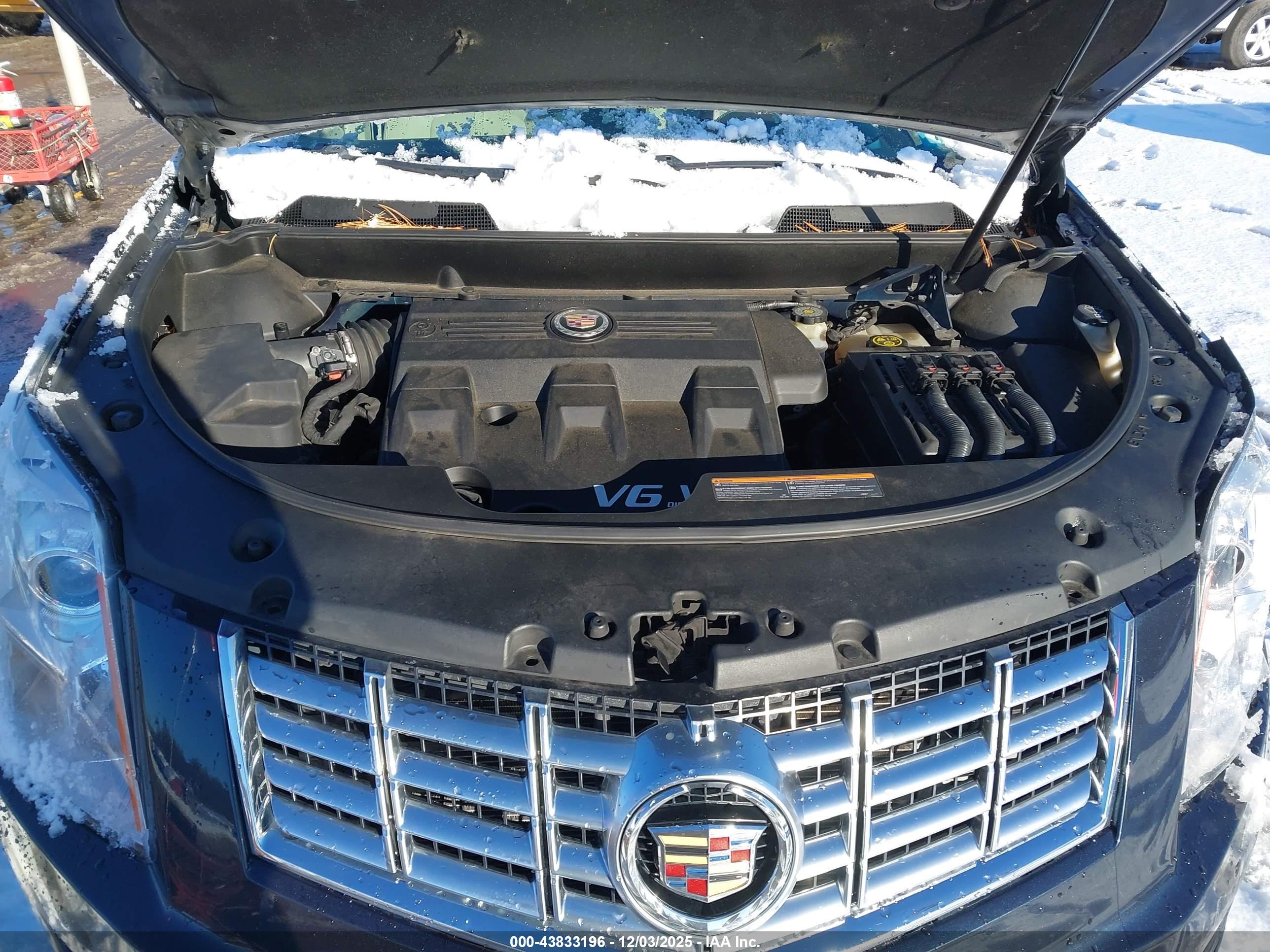 CADILLAC SRX image 10