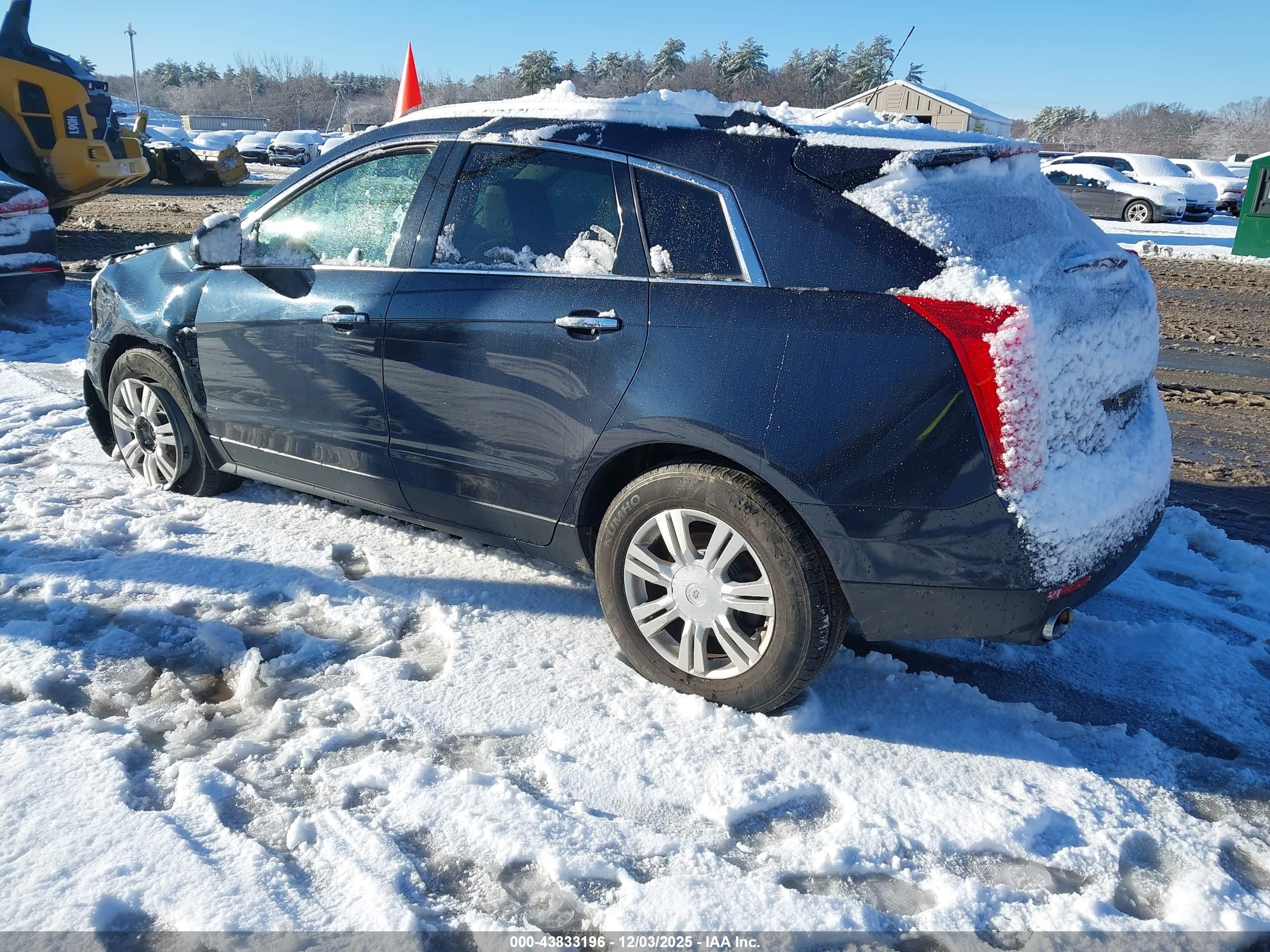 CADILLAC SRX image 3