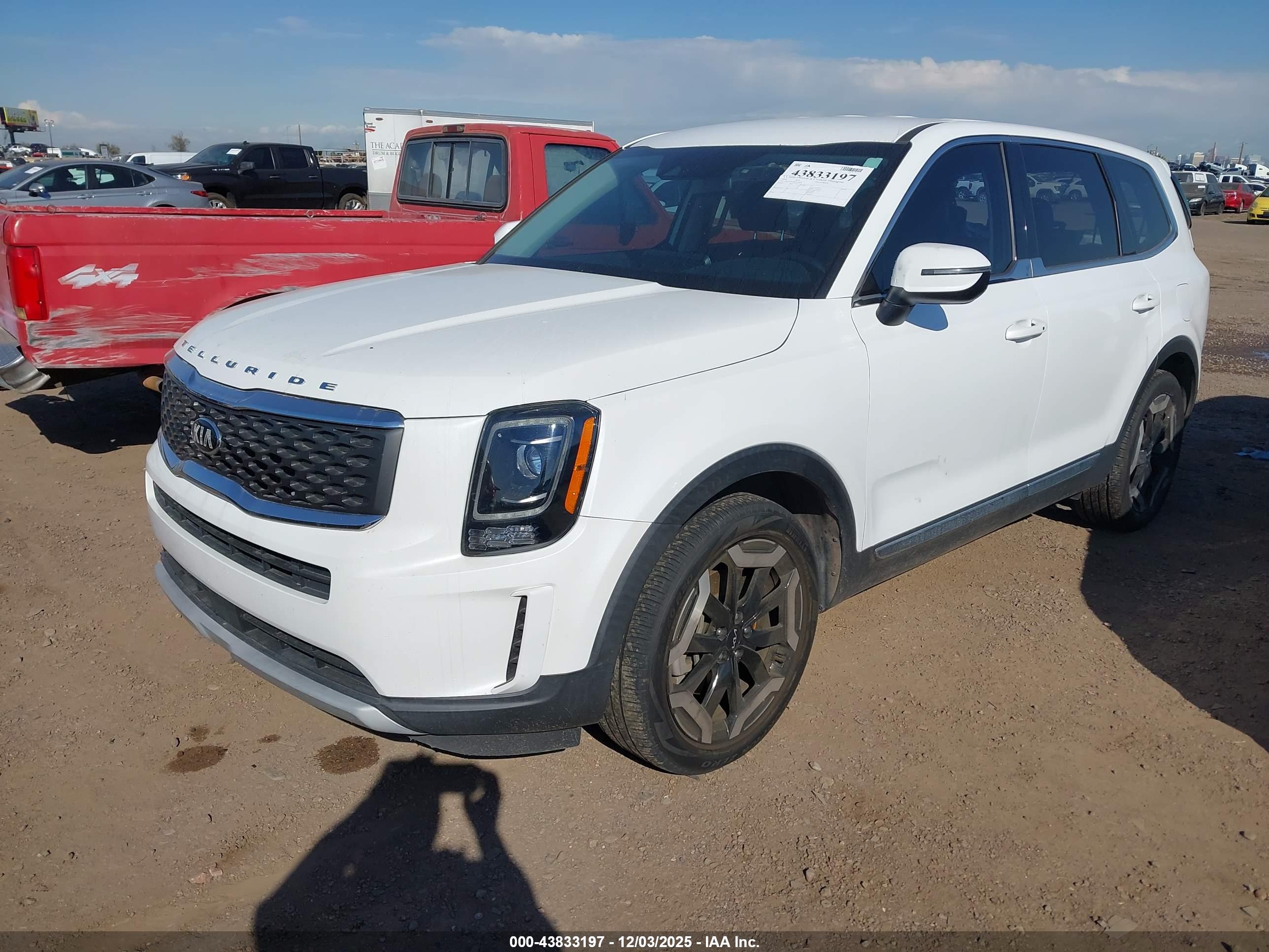 KIA TELLURIDE image 2