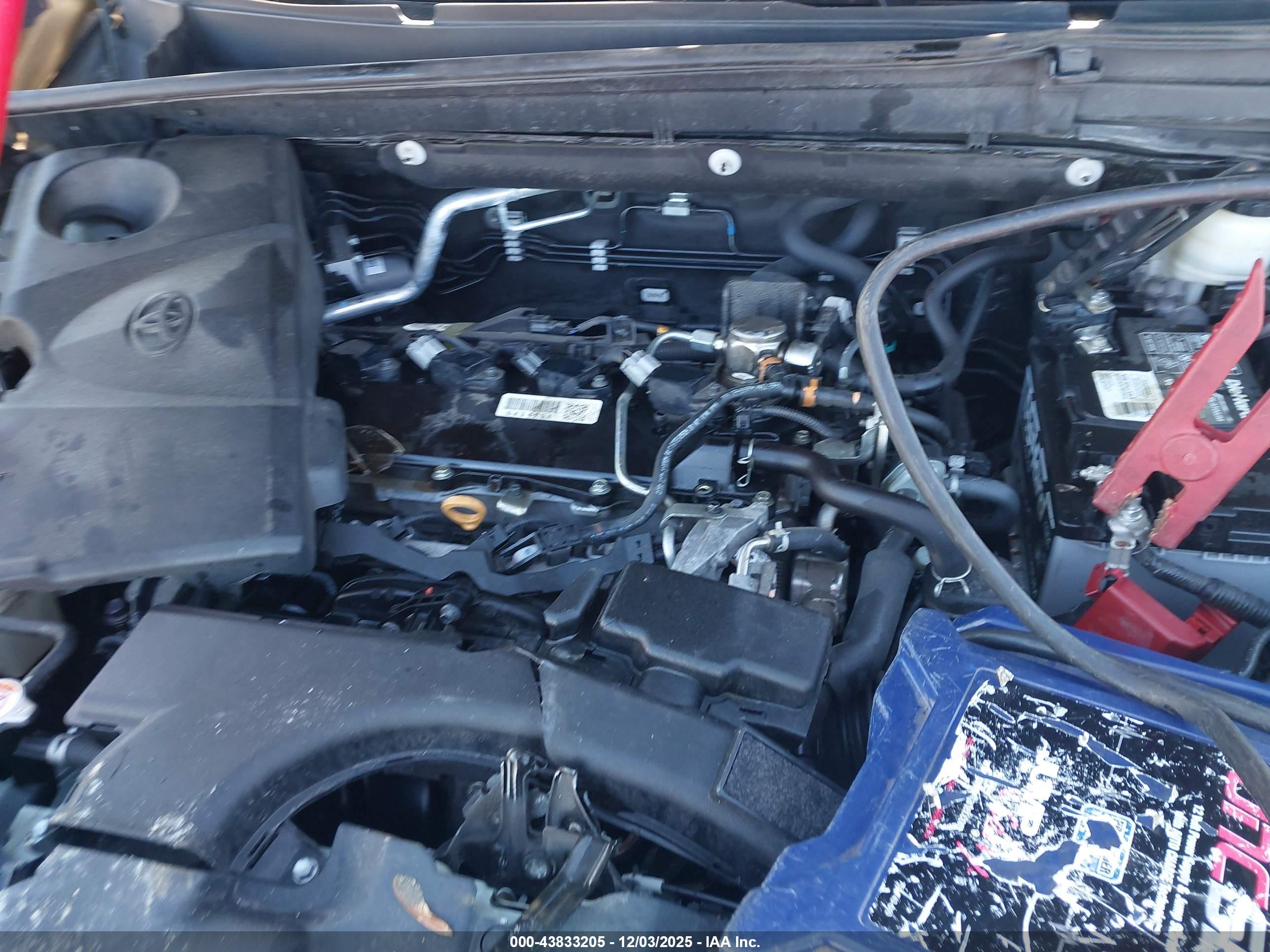 TOYOTA RAV4 image 10