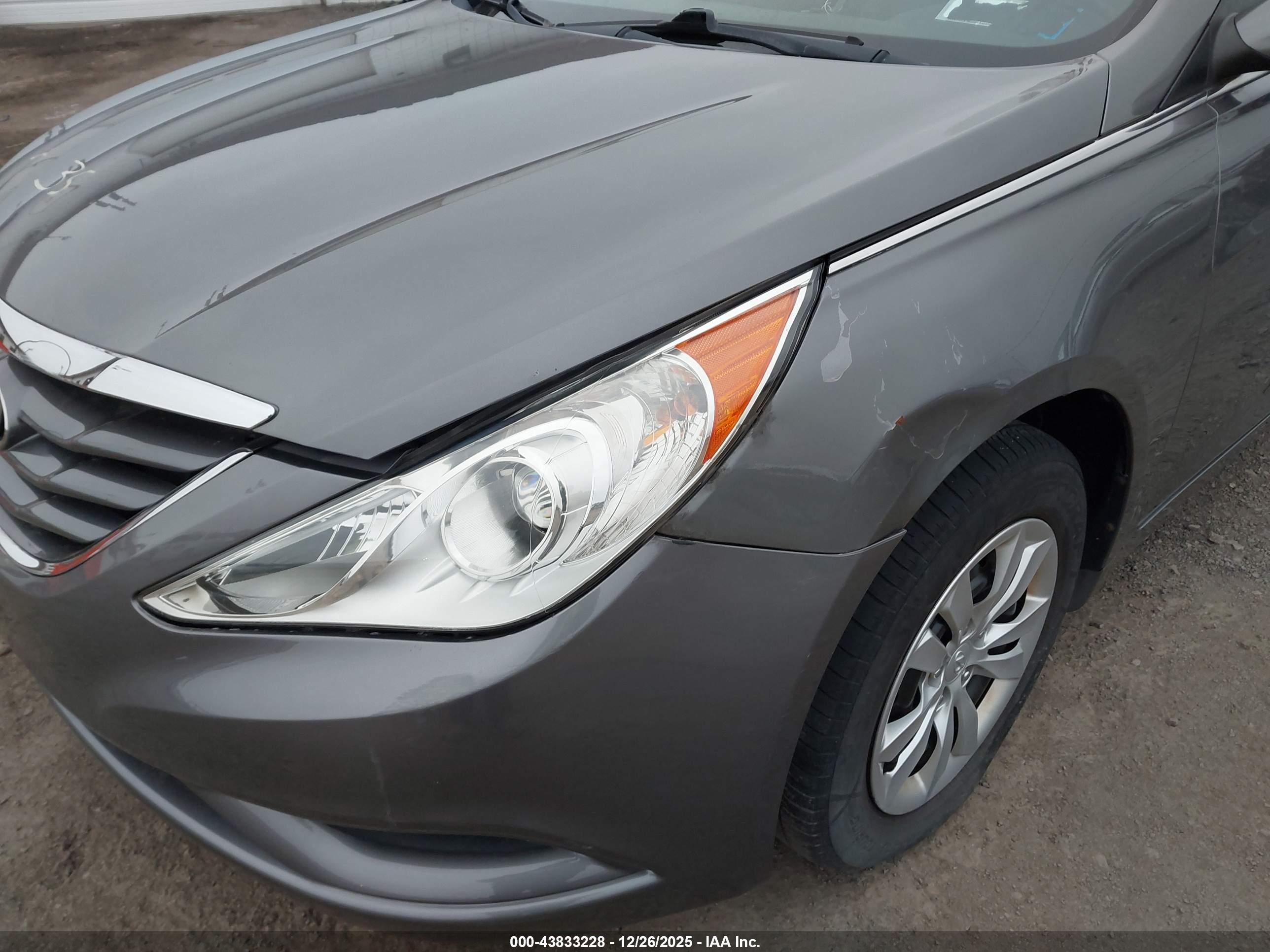 HYUNDAI SONATA image 6