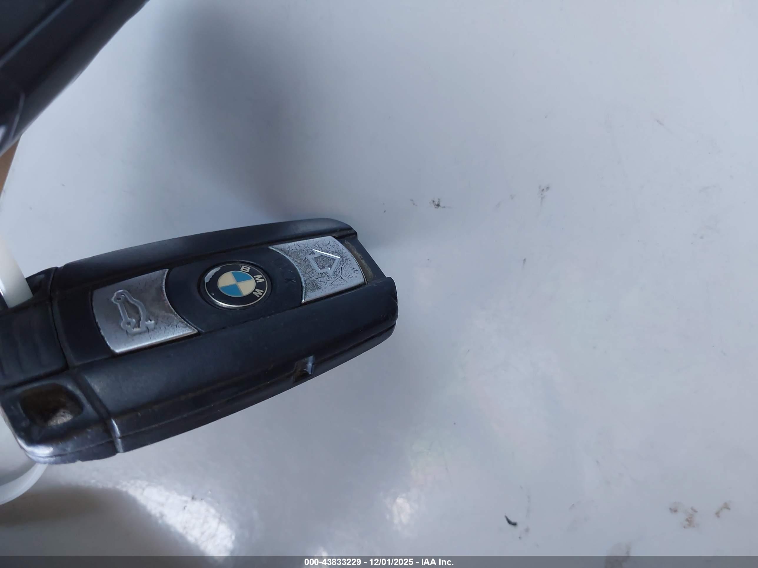 BMW 328I image 11