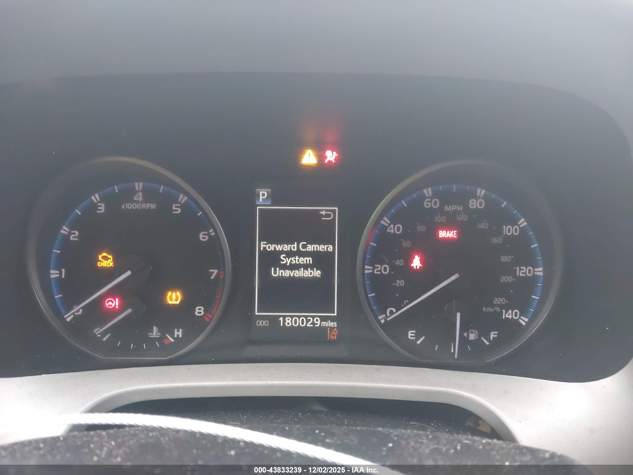 TOYOTA RAV4 image 7