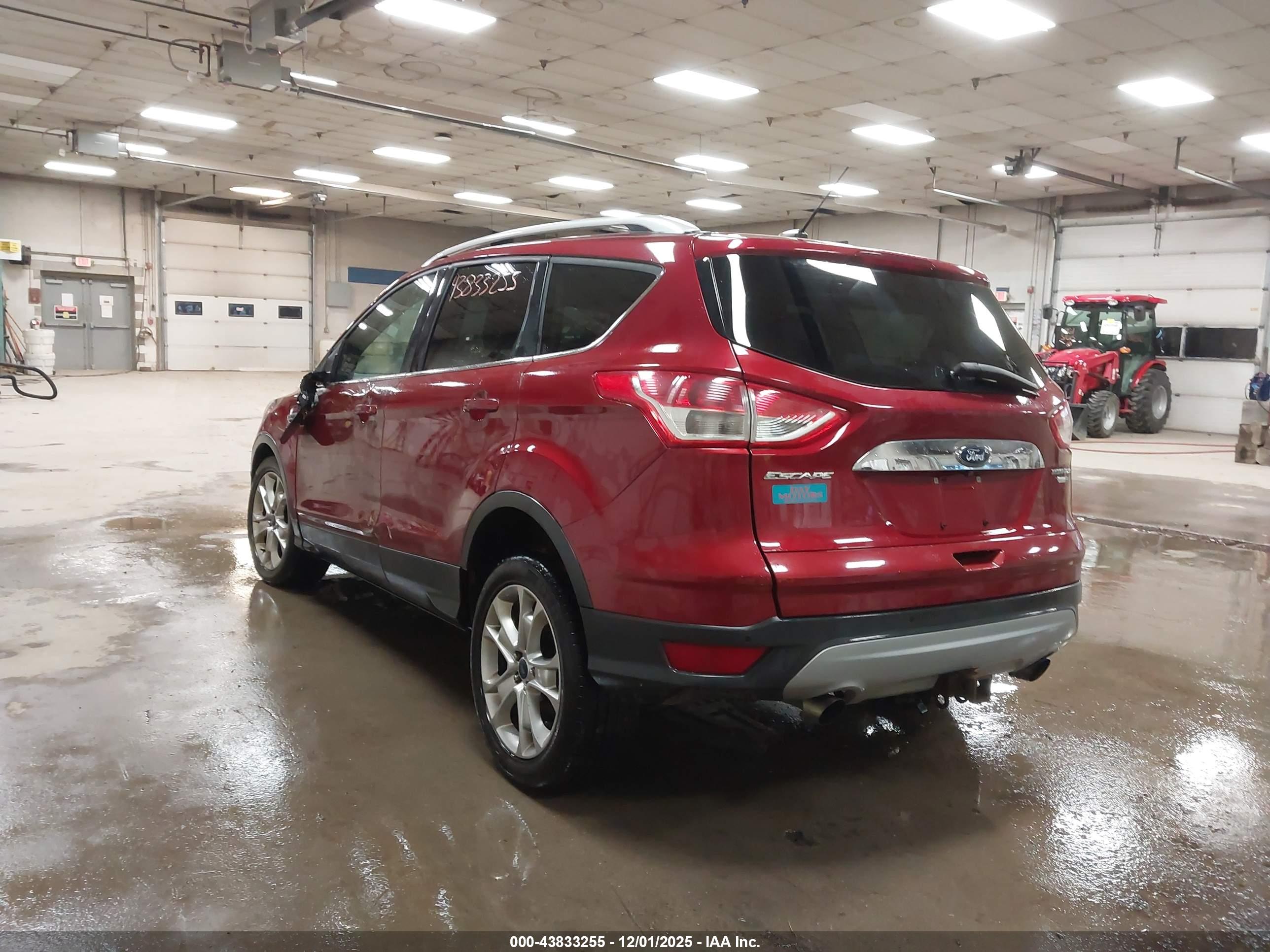 FORD ESCAPE image 3