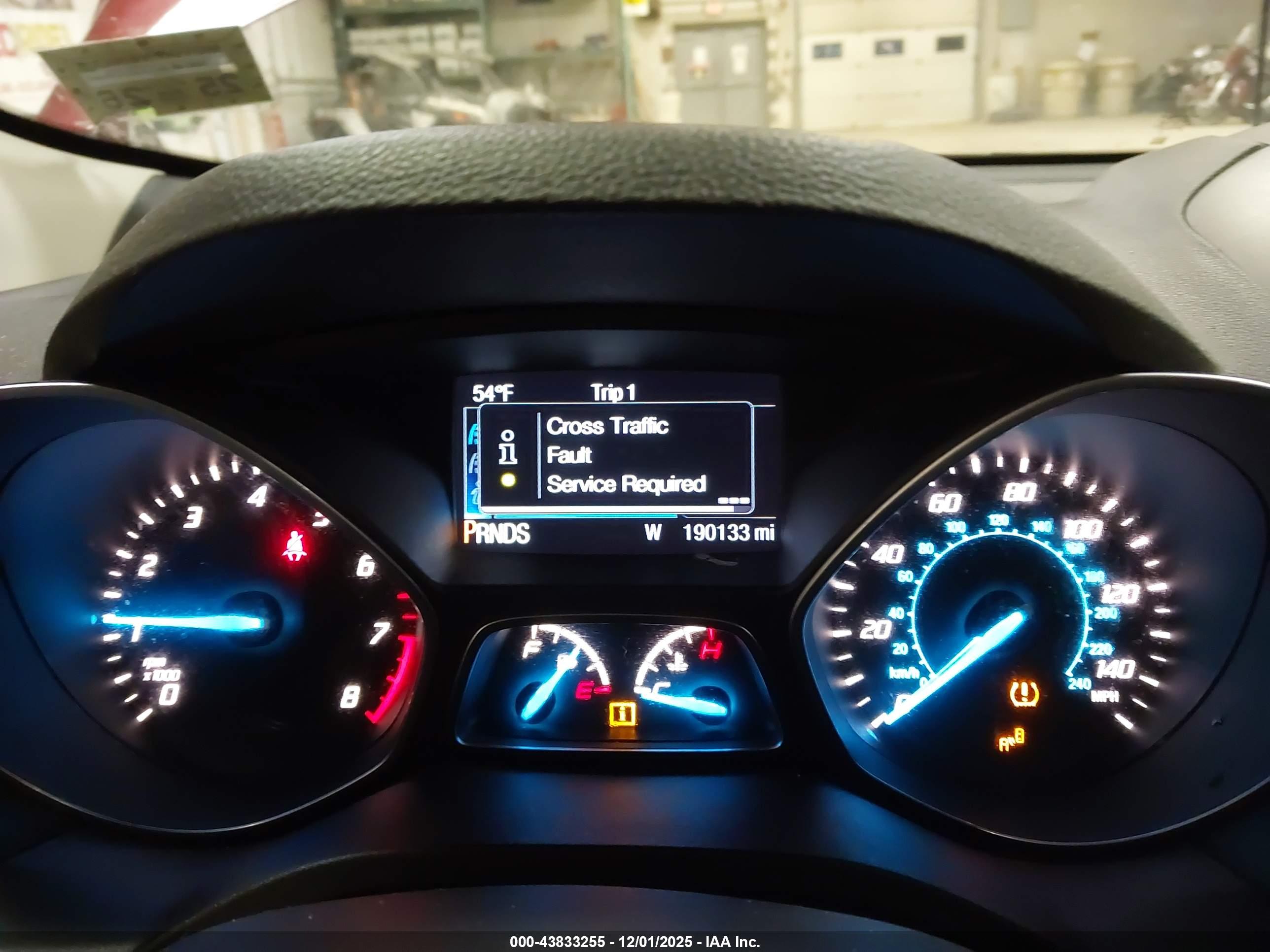 FORD ESCAPE image 7