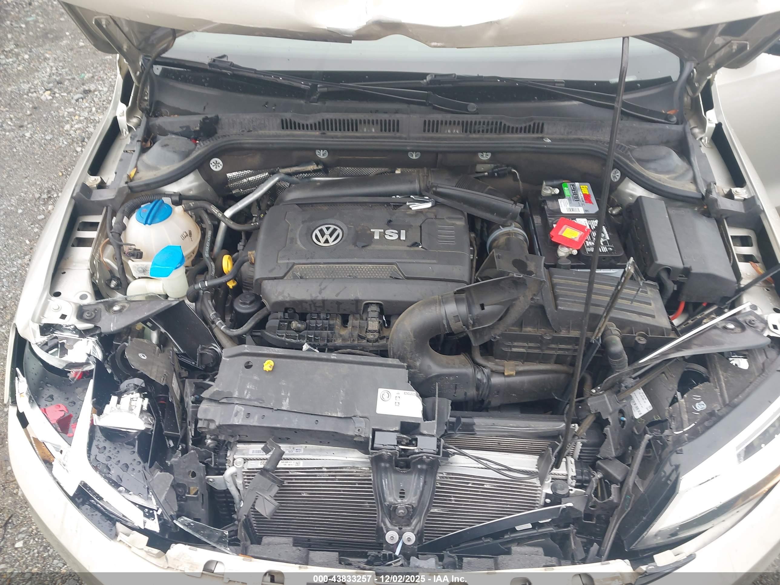 VOLKSWAGEN JETTA image 10