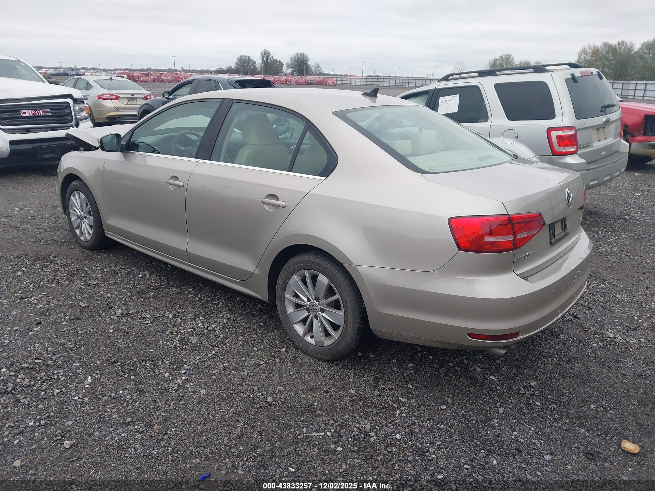 VOLKSWAGEN JETTA image 3