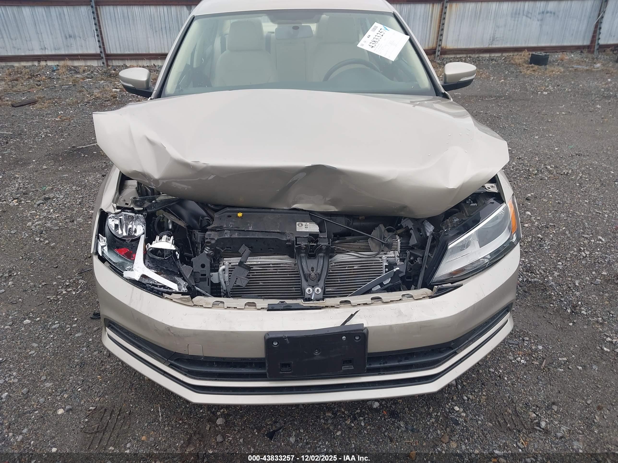 VOLKSWAGEN JETTA image 6
