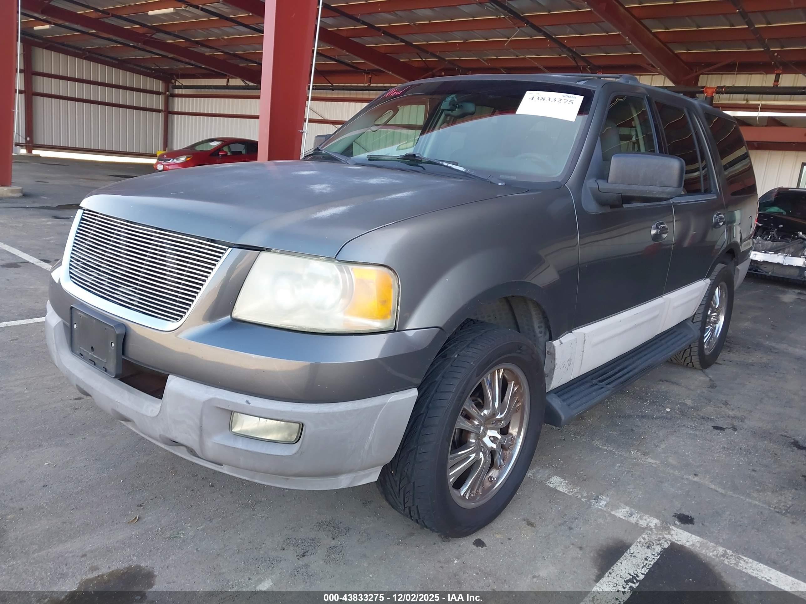 FORD EXPEDITION image 2