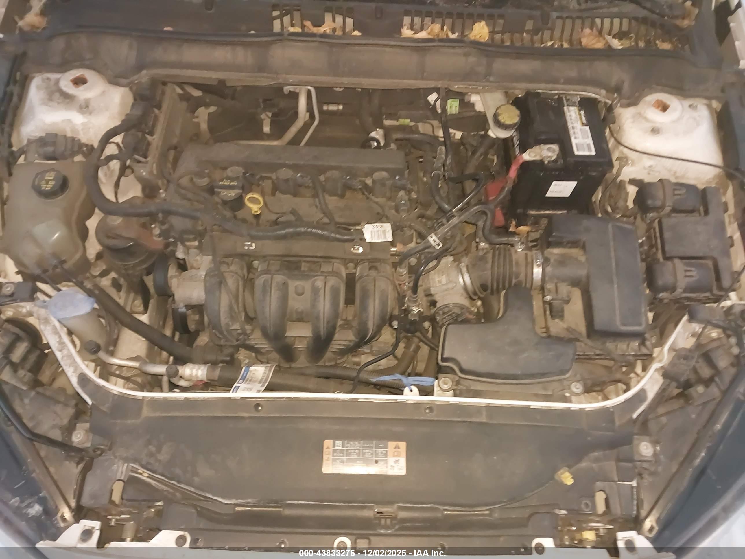 FORD FUSION image 10
