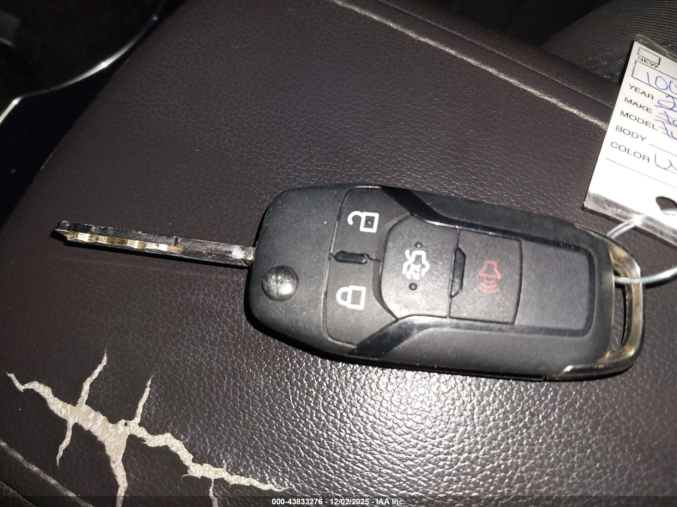 FORD FUSION image 11