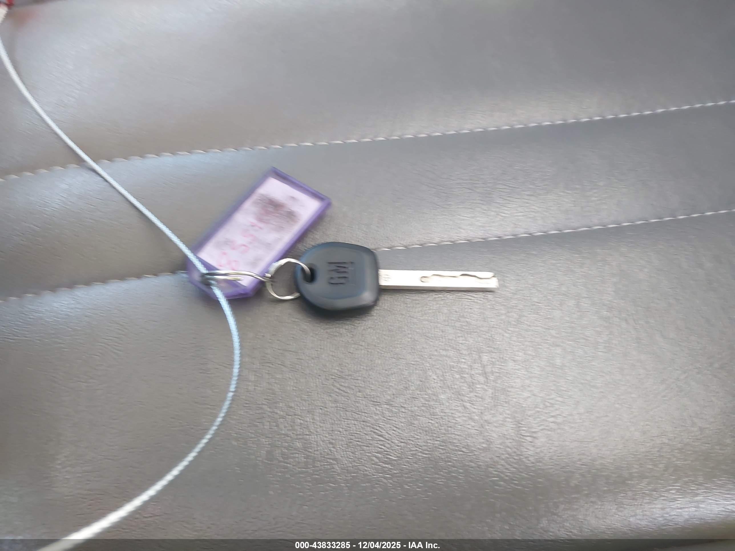 CHEVROLET EXPRESS image 11