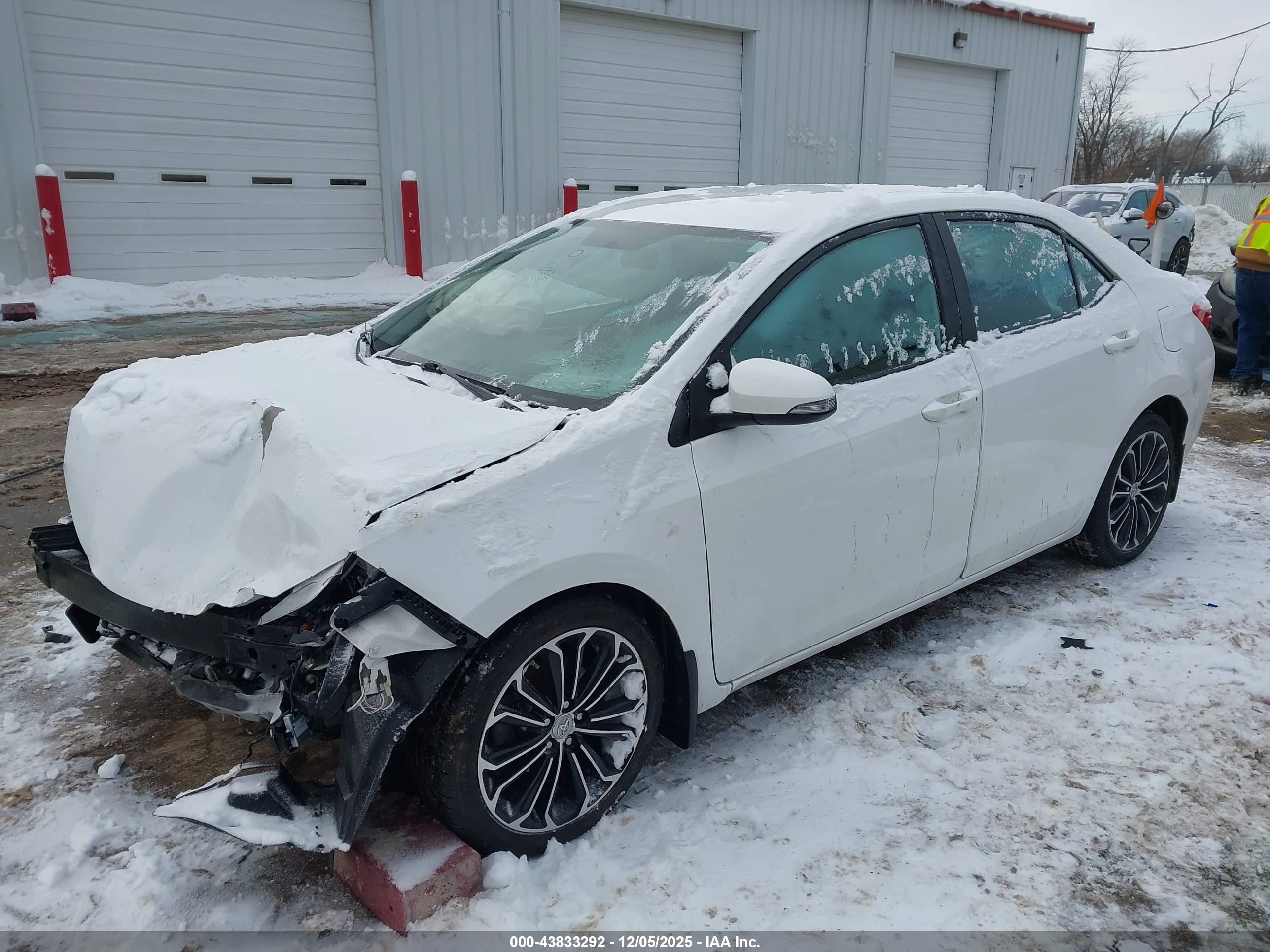 TOYOTA COROLLA image 2