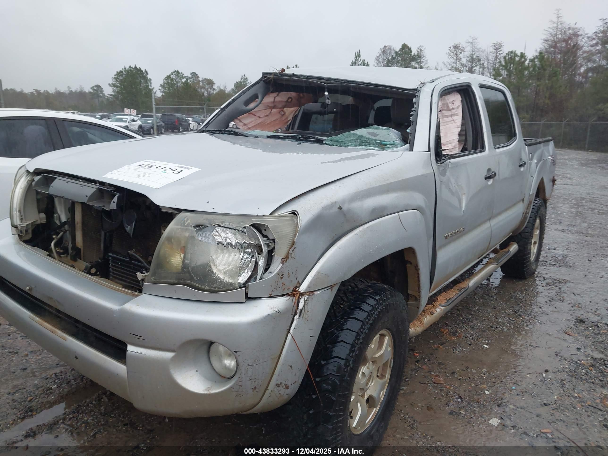 TOYOTA TACOMA image 6