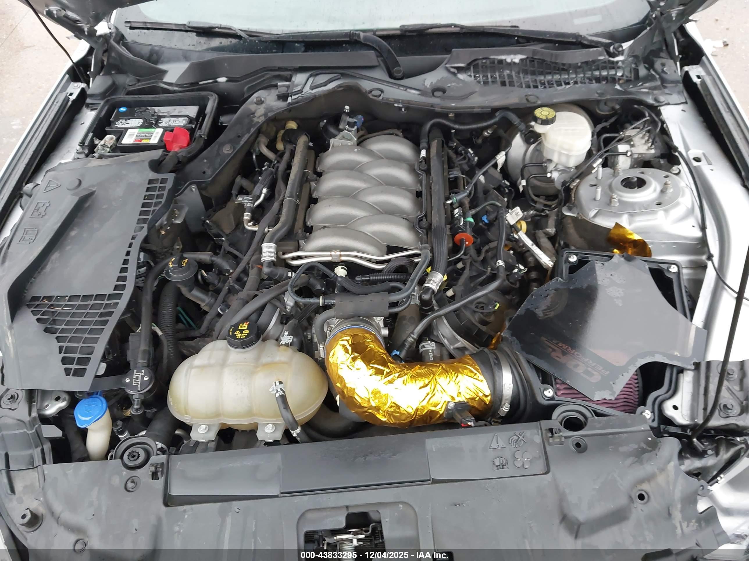 FORD MUSTANG image 10