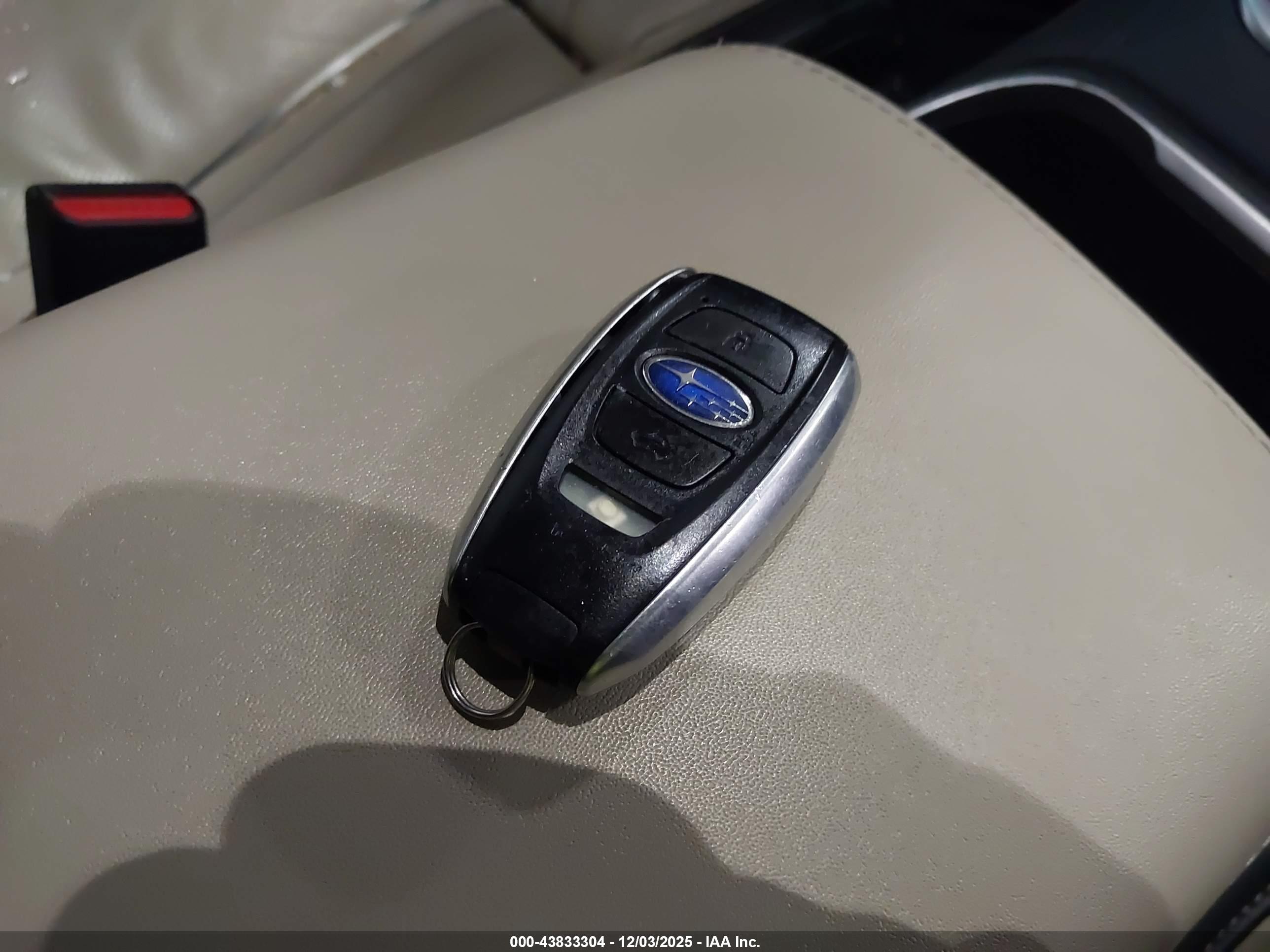 SUBARU OUTBACK image 11
