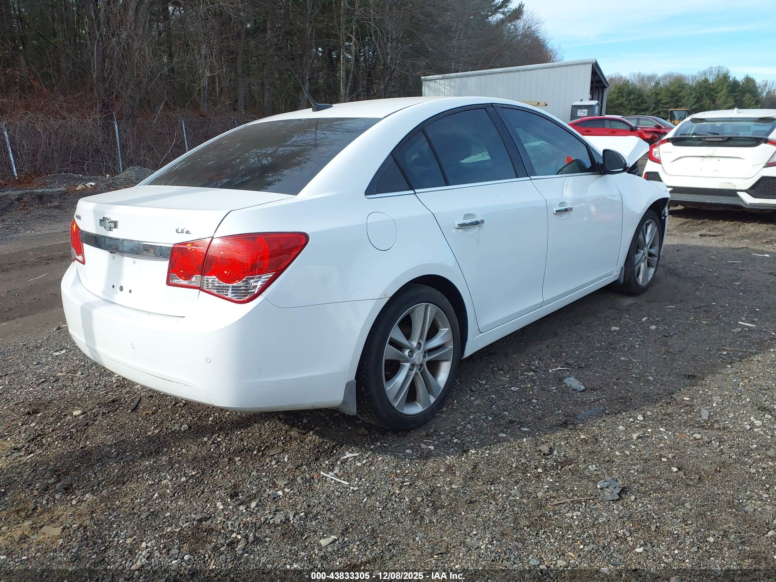 CHEVROLET CRUZE image 4