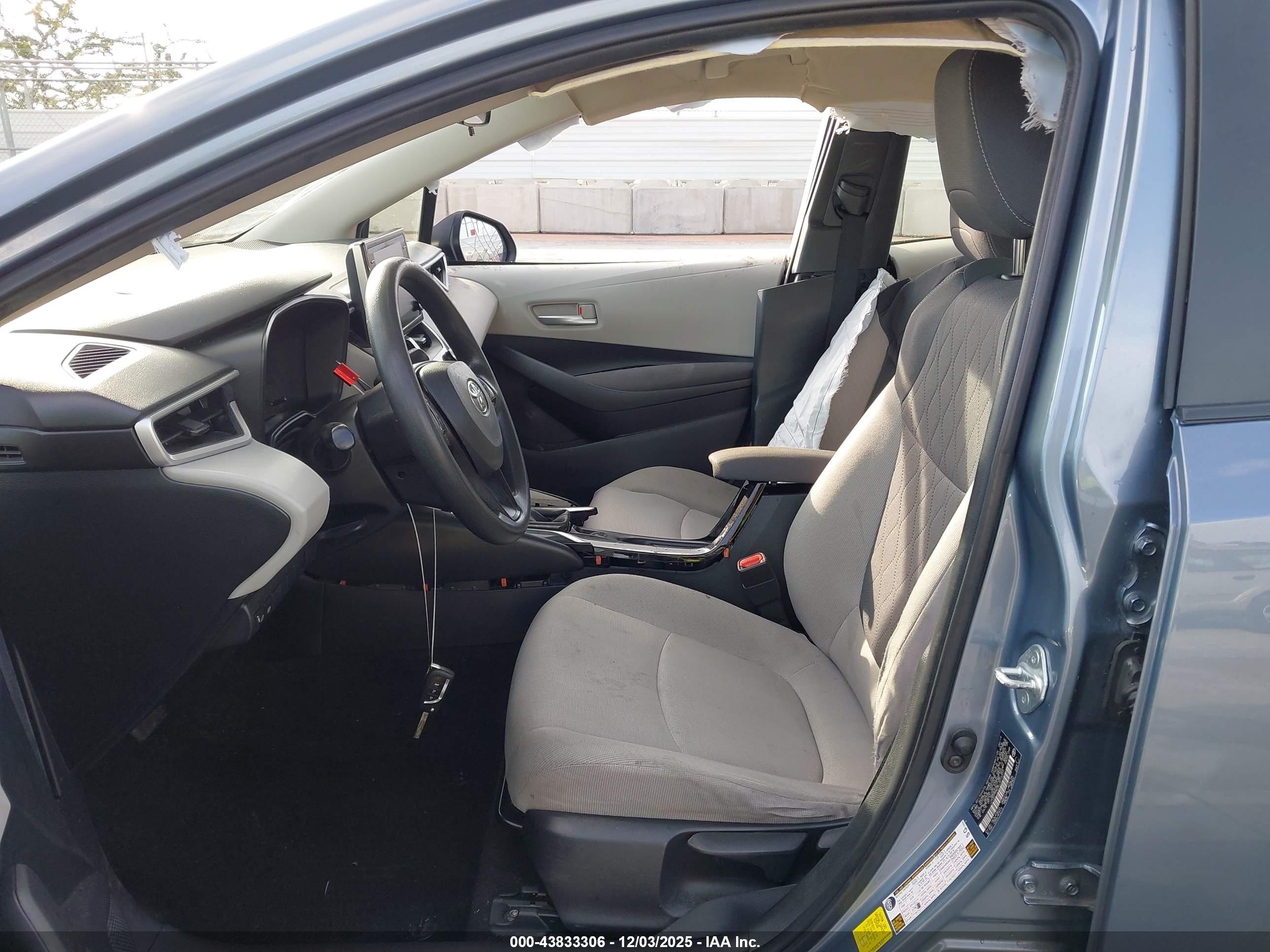 TOYOTA COROLLA image 5
