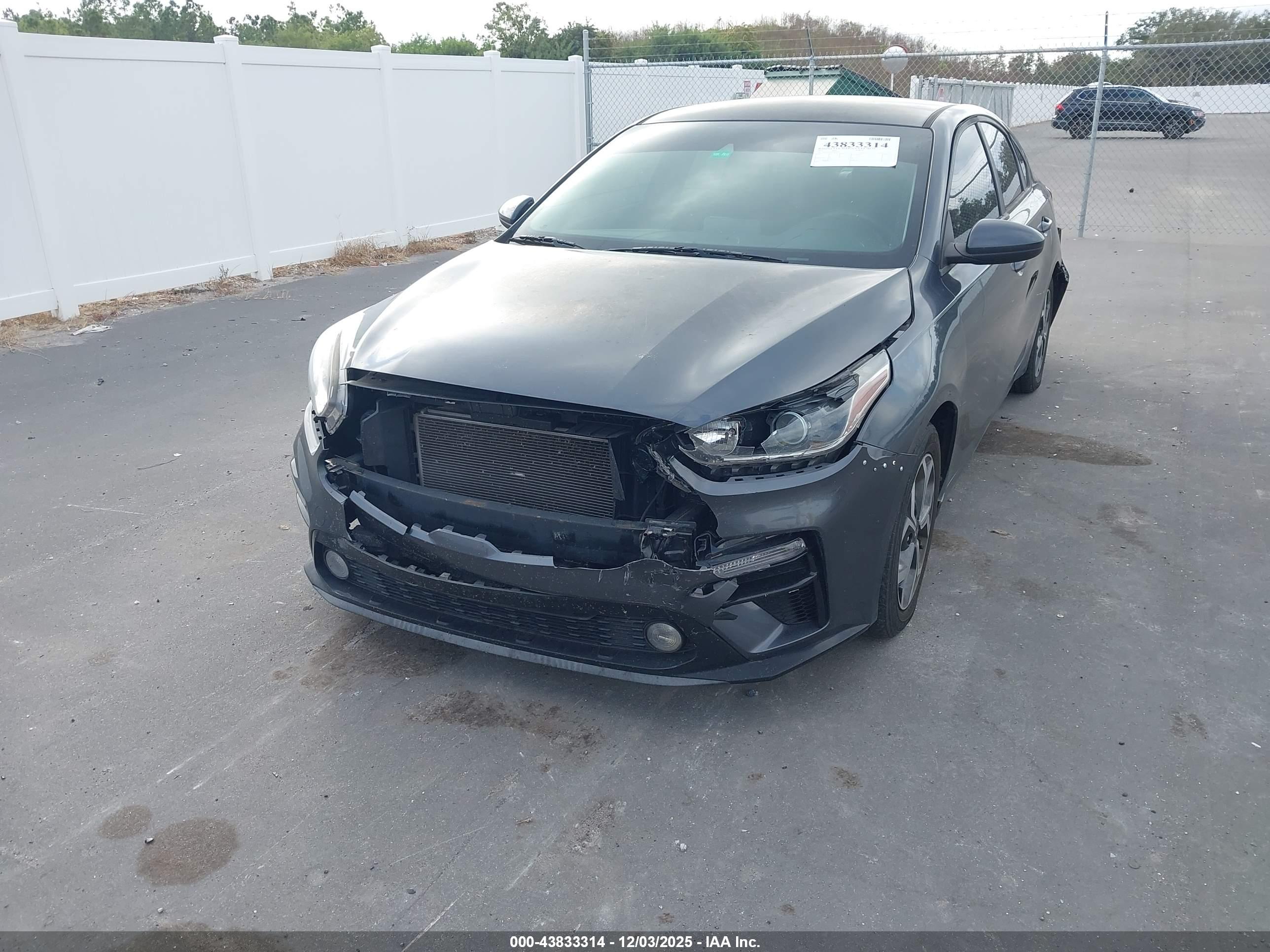 KIA FORTE image 2