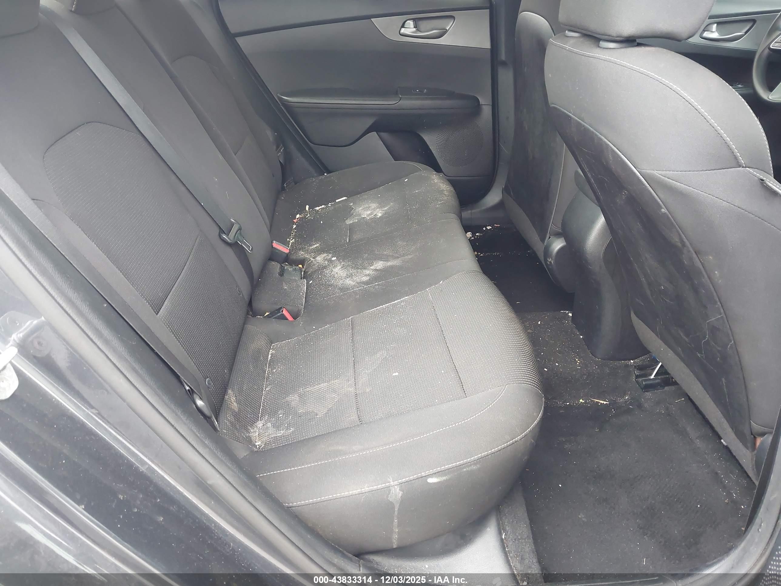 KIA FORTE image 8