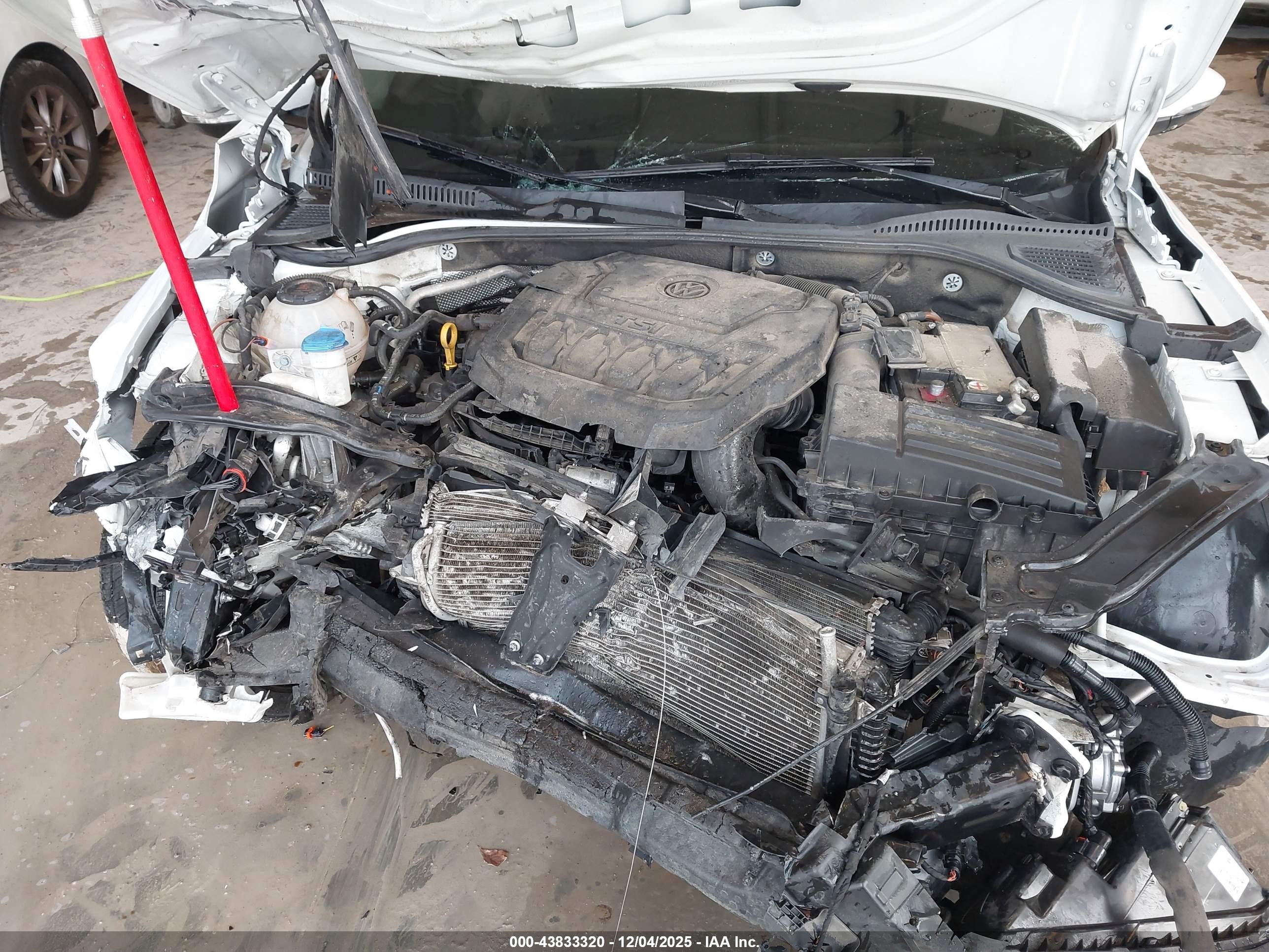 VOLKSWAGEN PASSAT image 10