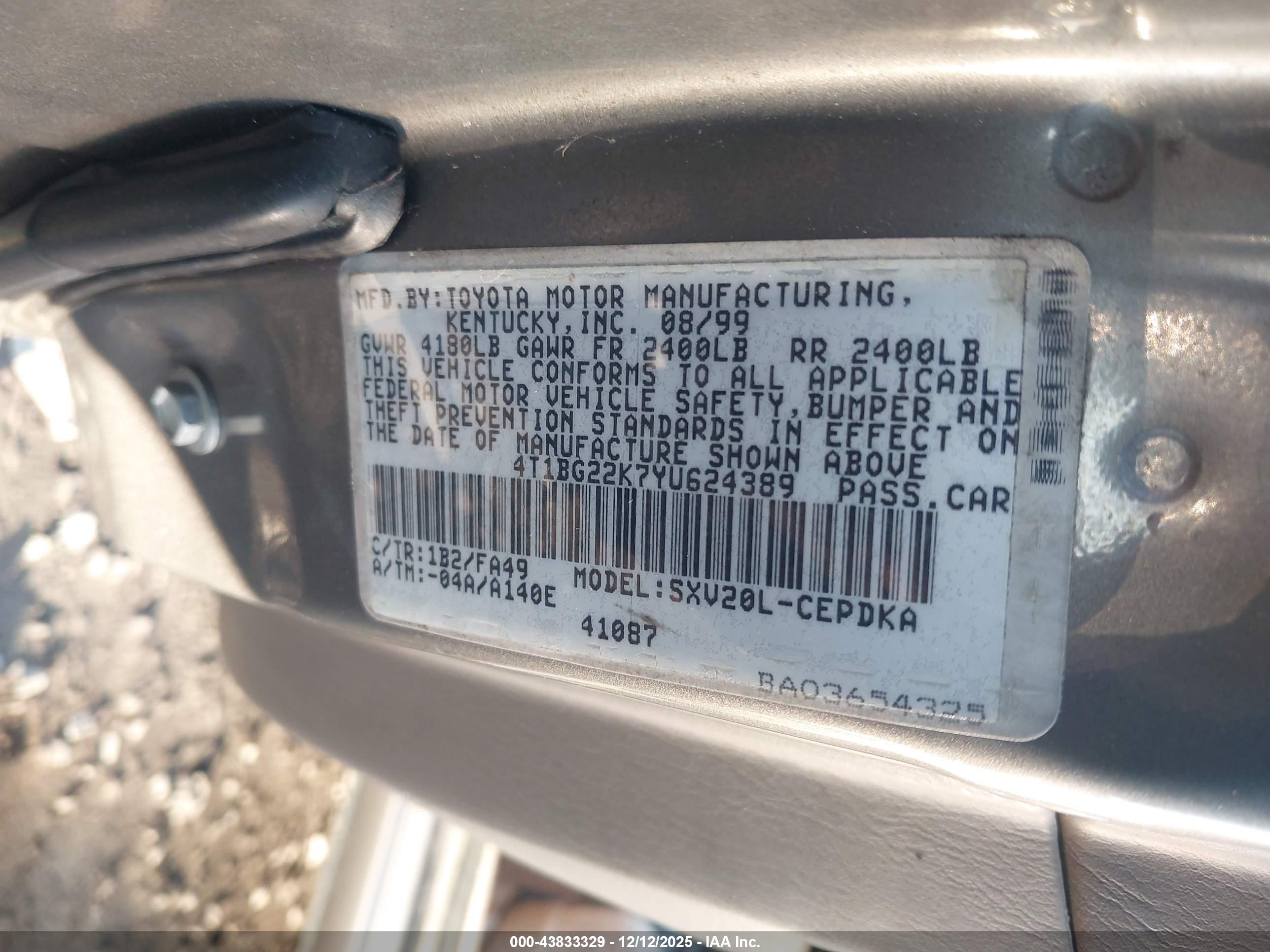 TOYOTA CAMRY image 9