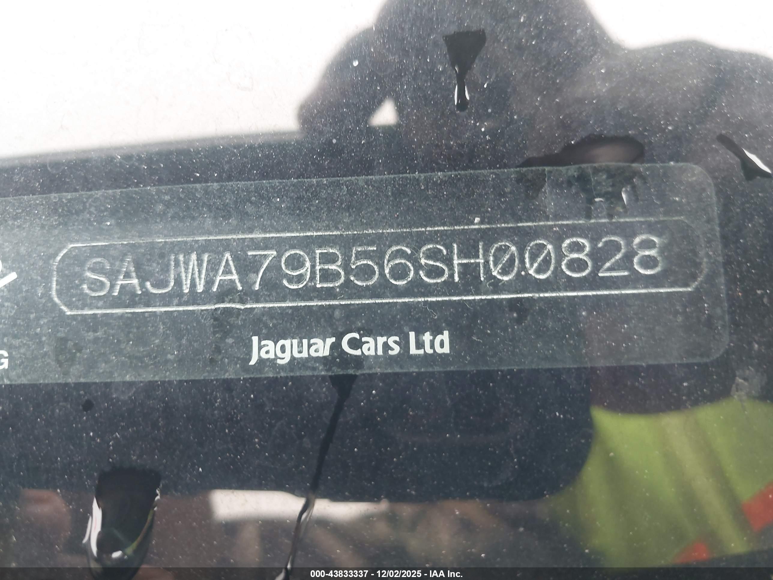 JAGUAR XJ image 9