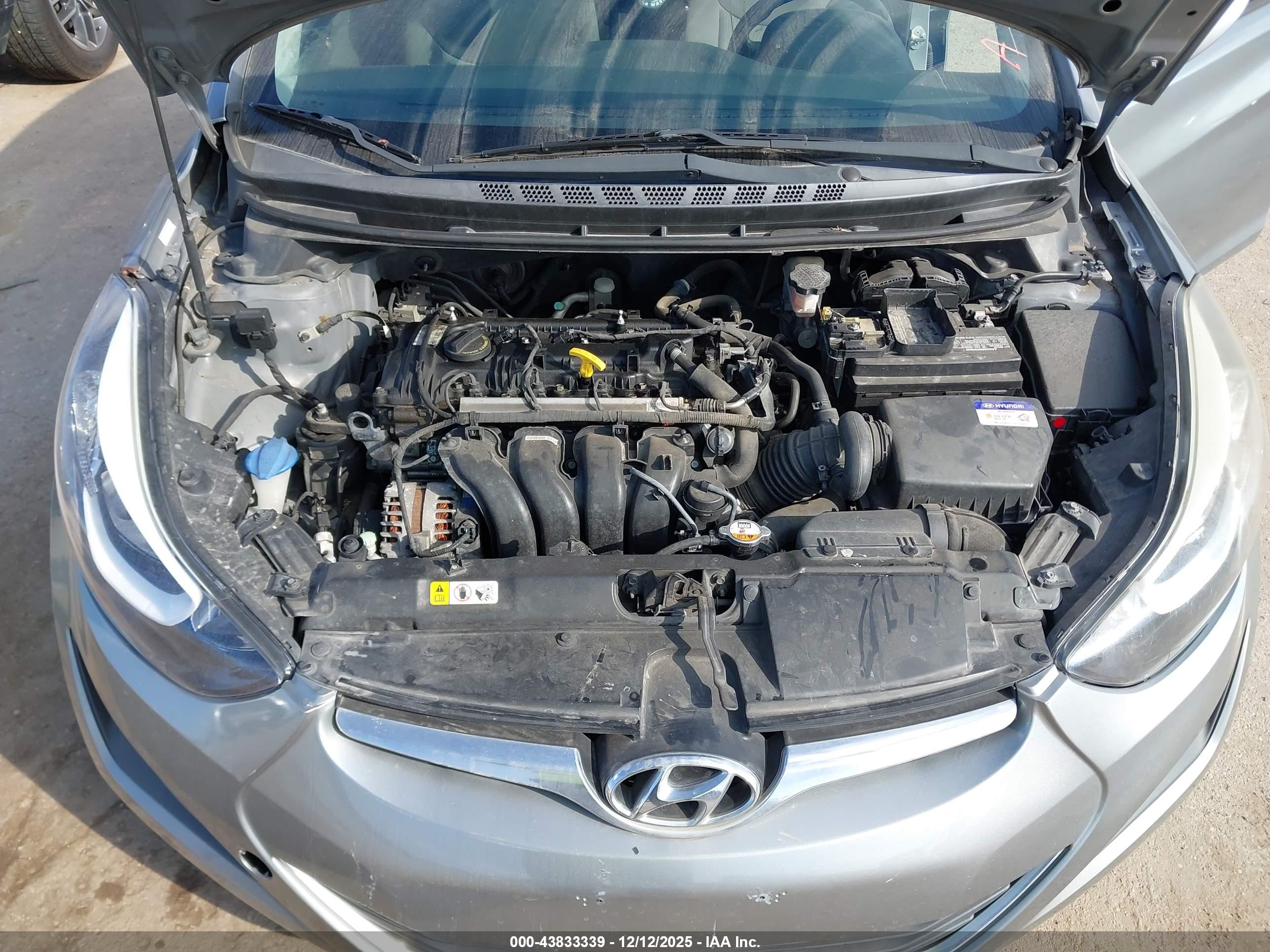 HYUNDAI ELANTRA image 10