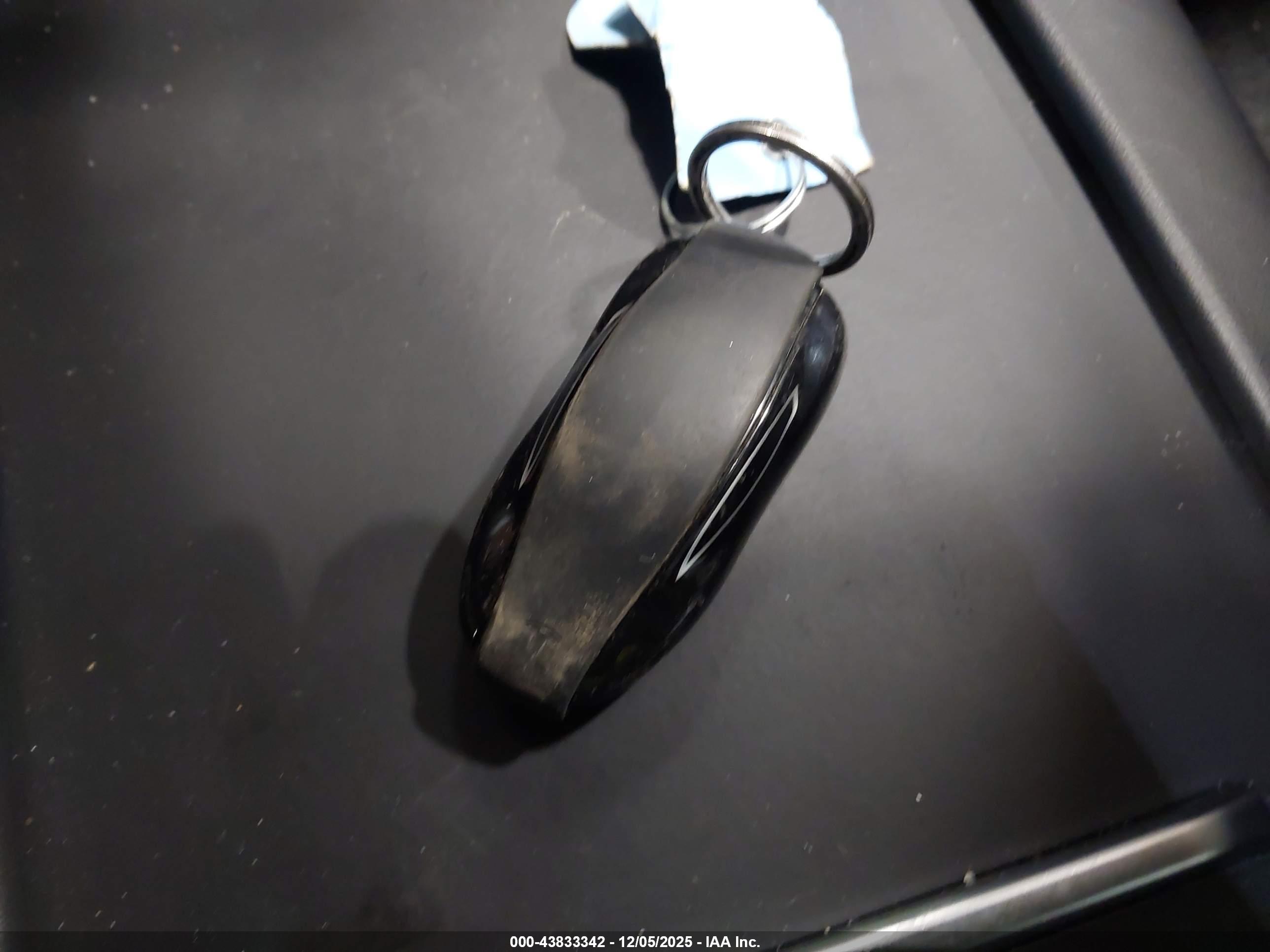 TESLA MODEL image 11