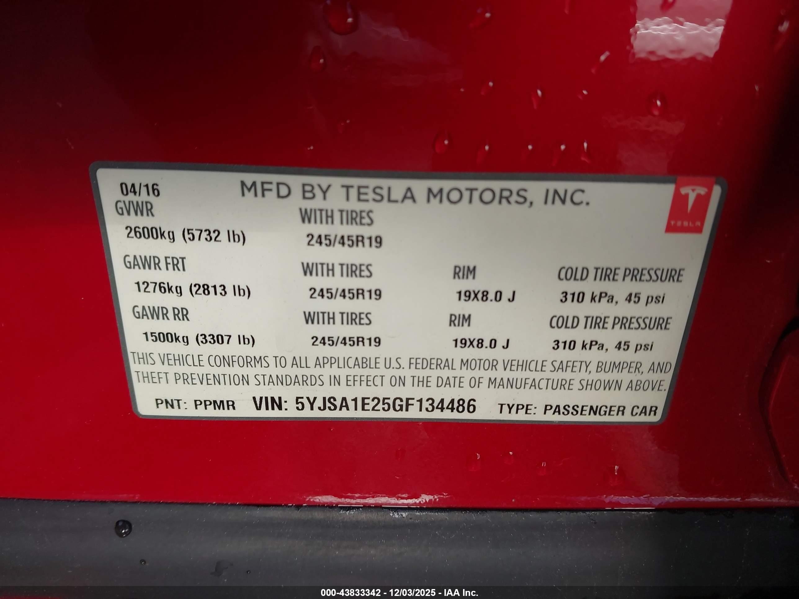 TESLA MODEL image 9