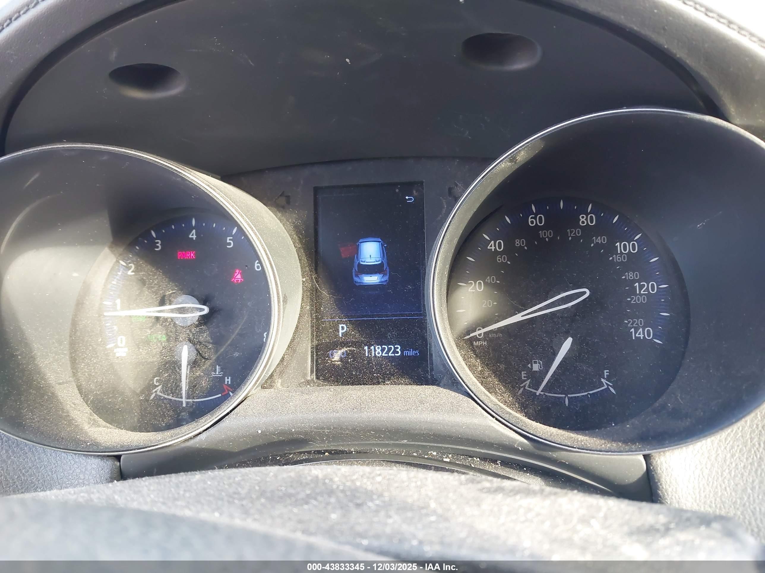 TOYOTA C-HR image 7