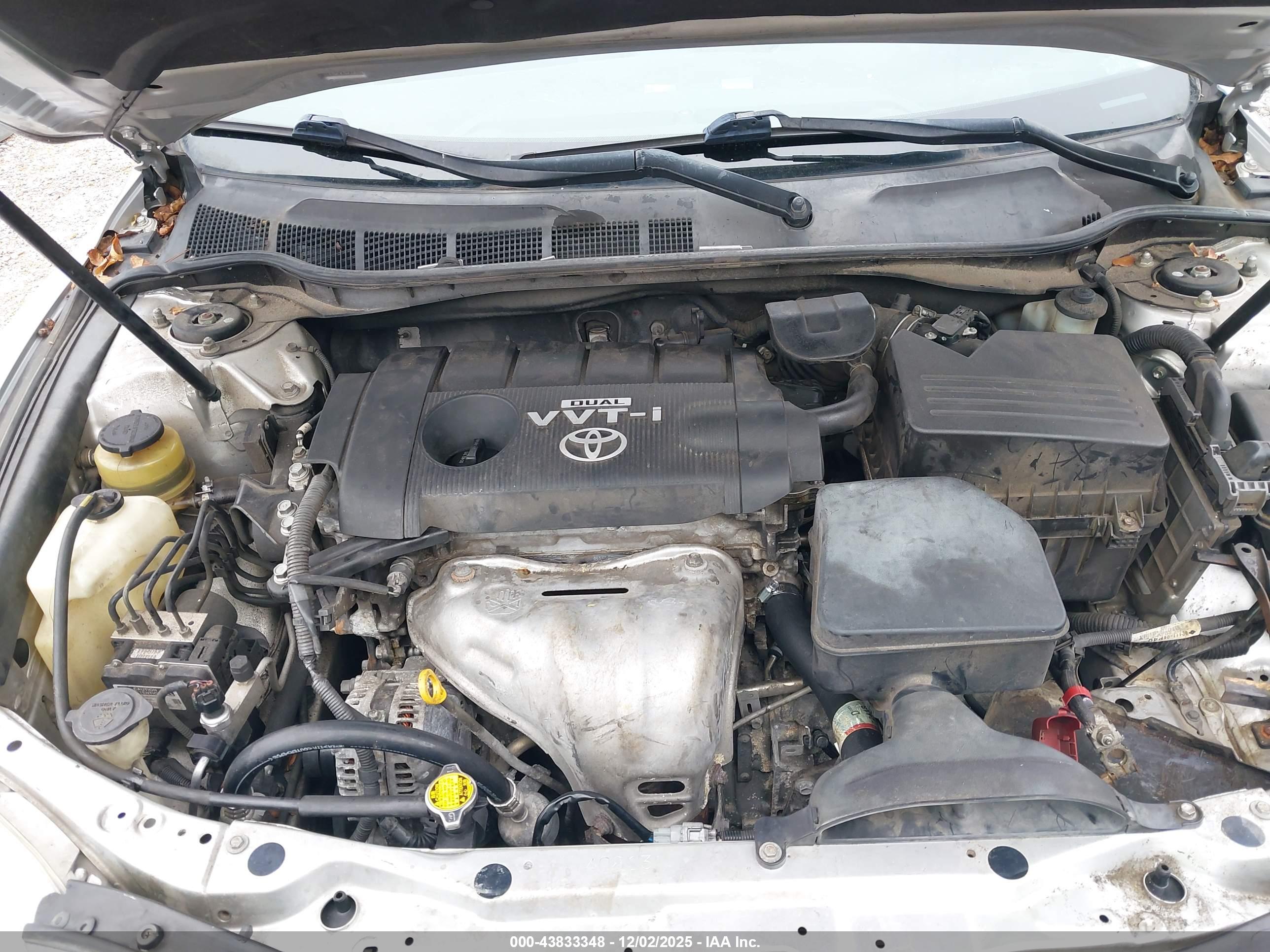 TOYOTA CAMRY image 10
