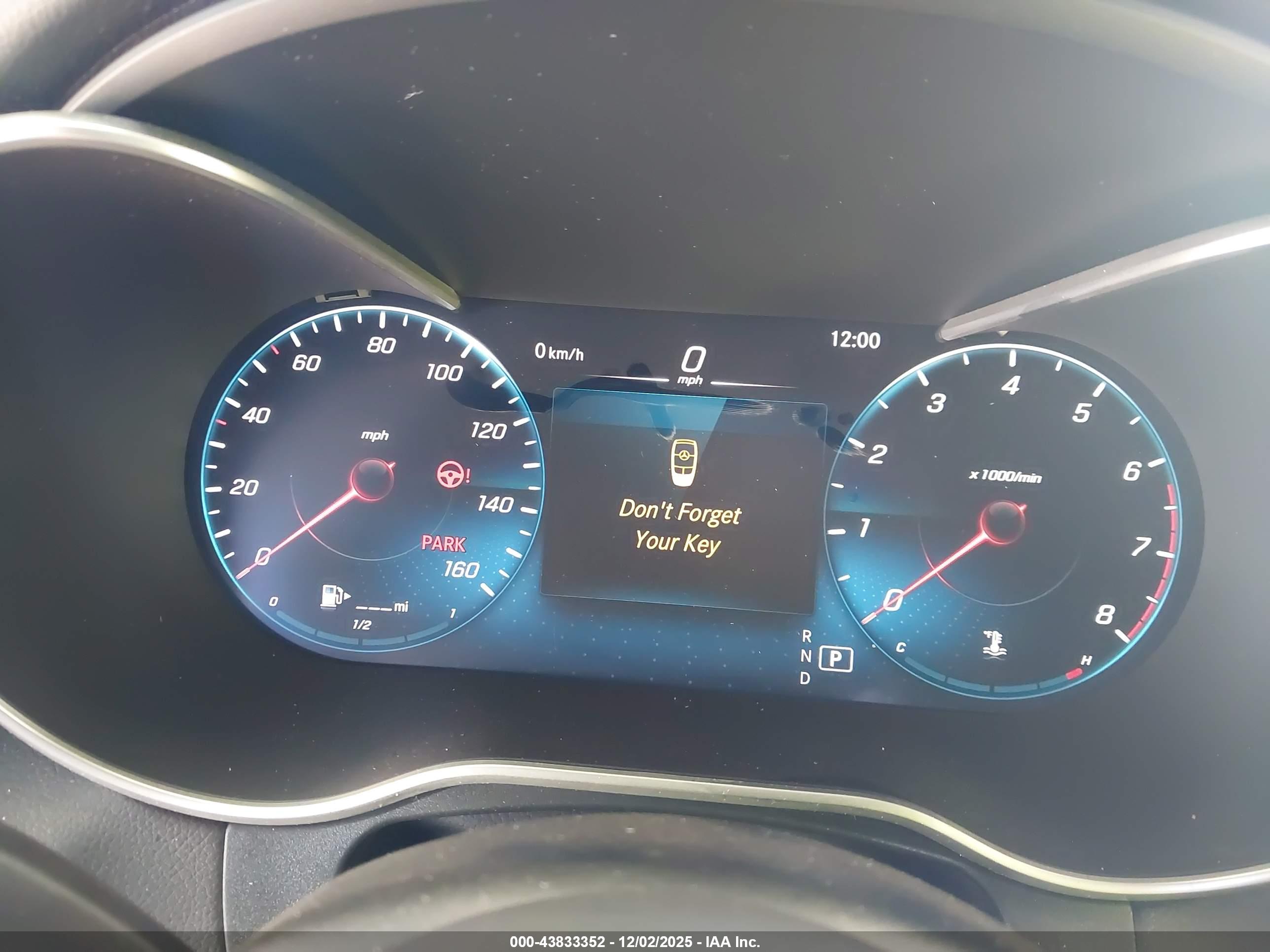 MERCEDES-BENZ GLC image 7