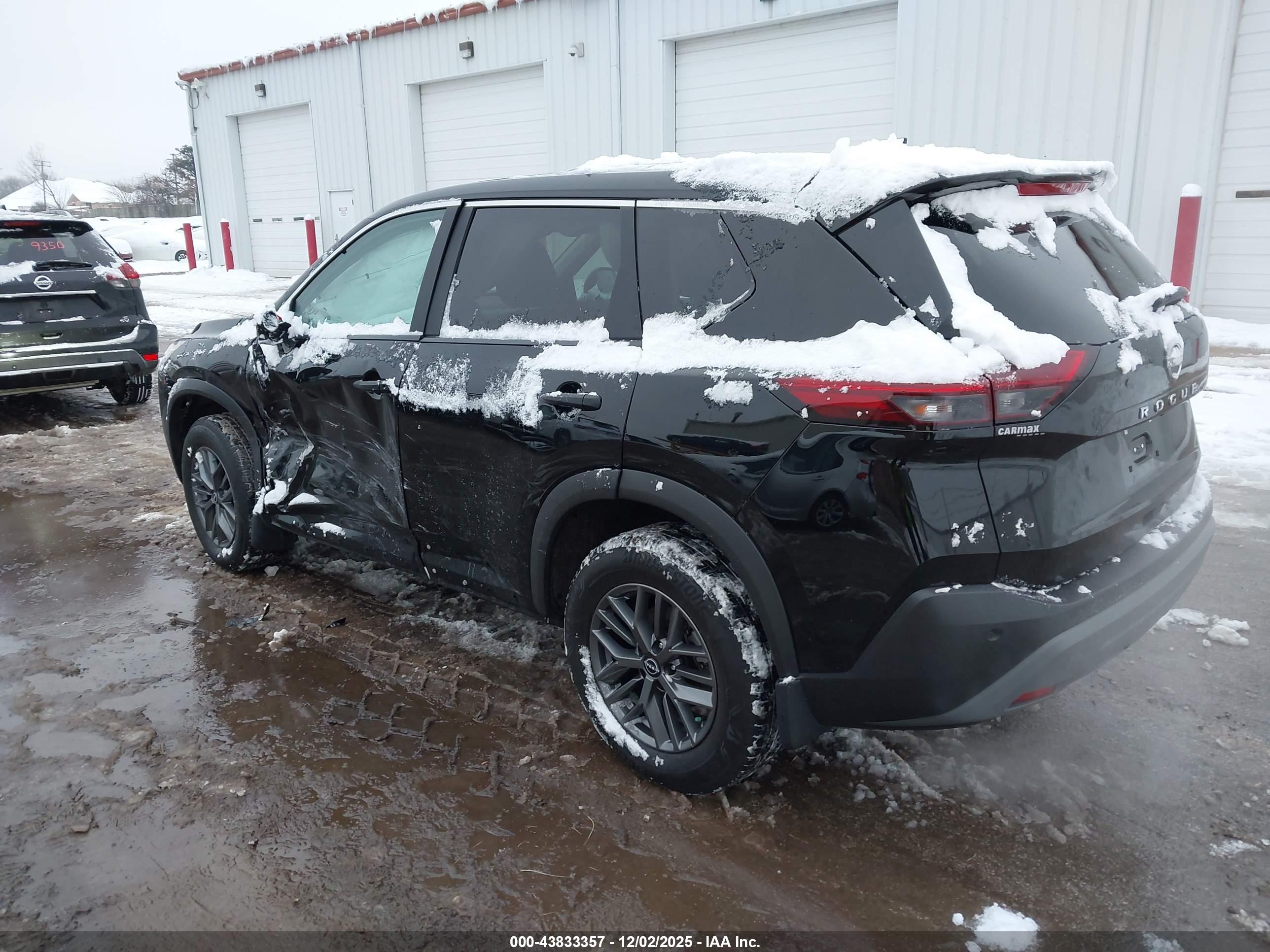 NISSAN ROGUE image 3