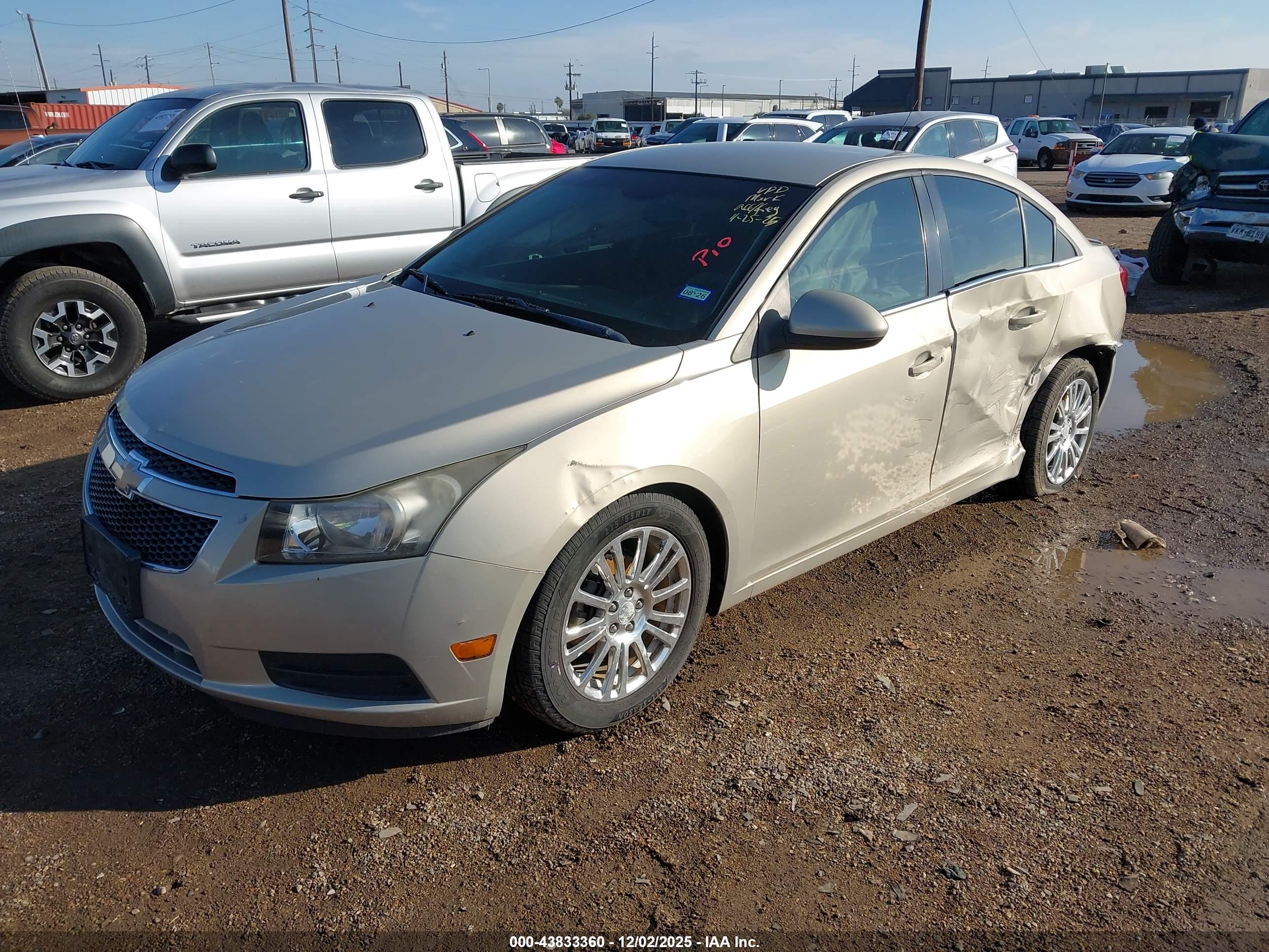 CHEVROLET CRUZE image 2