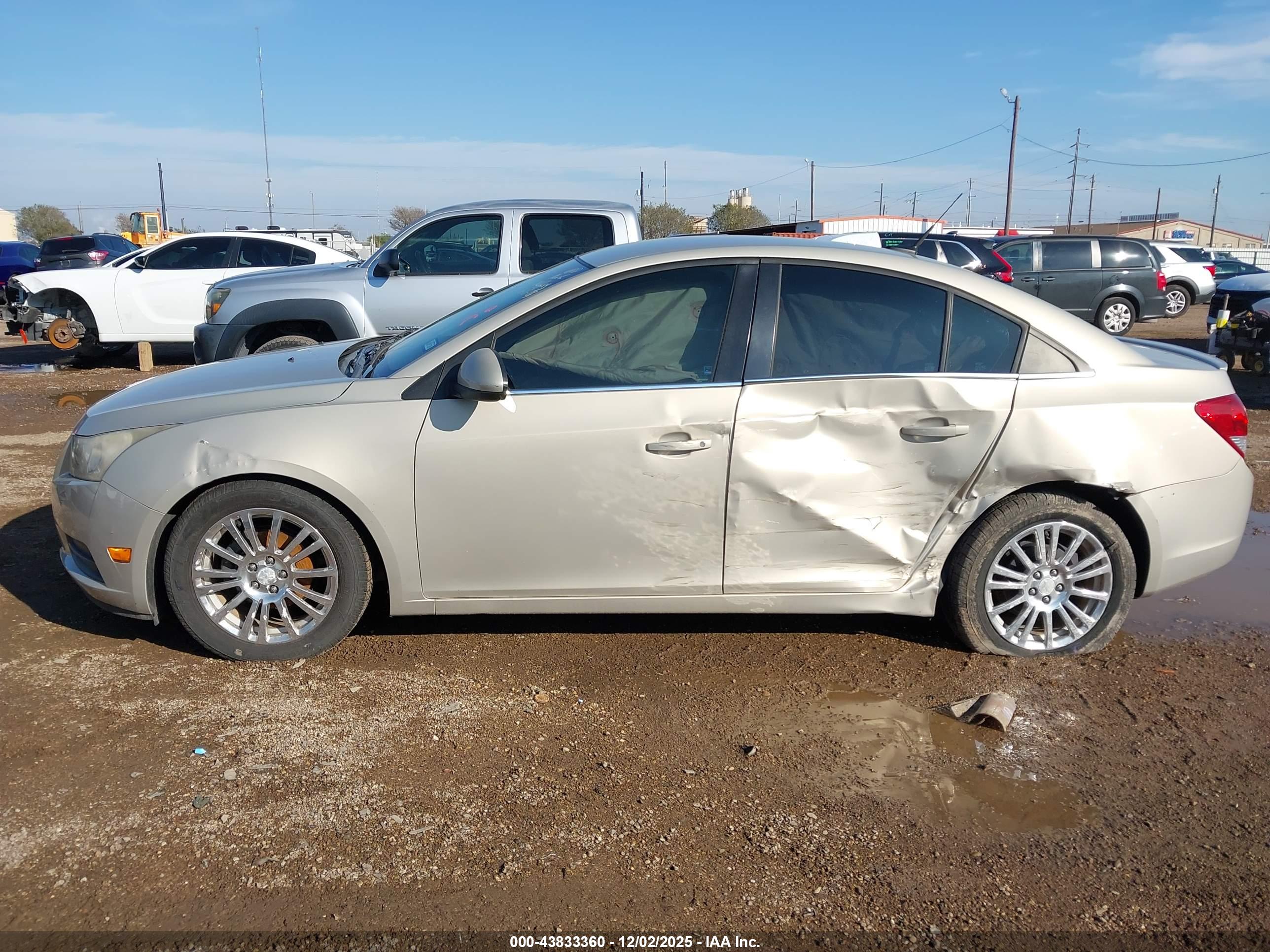 CHEVROLET CRUZE image 6