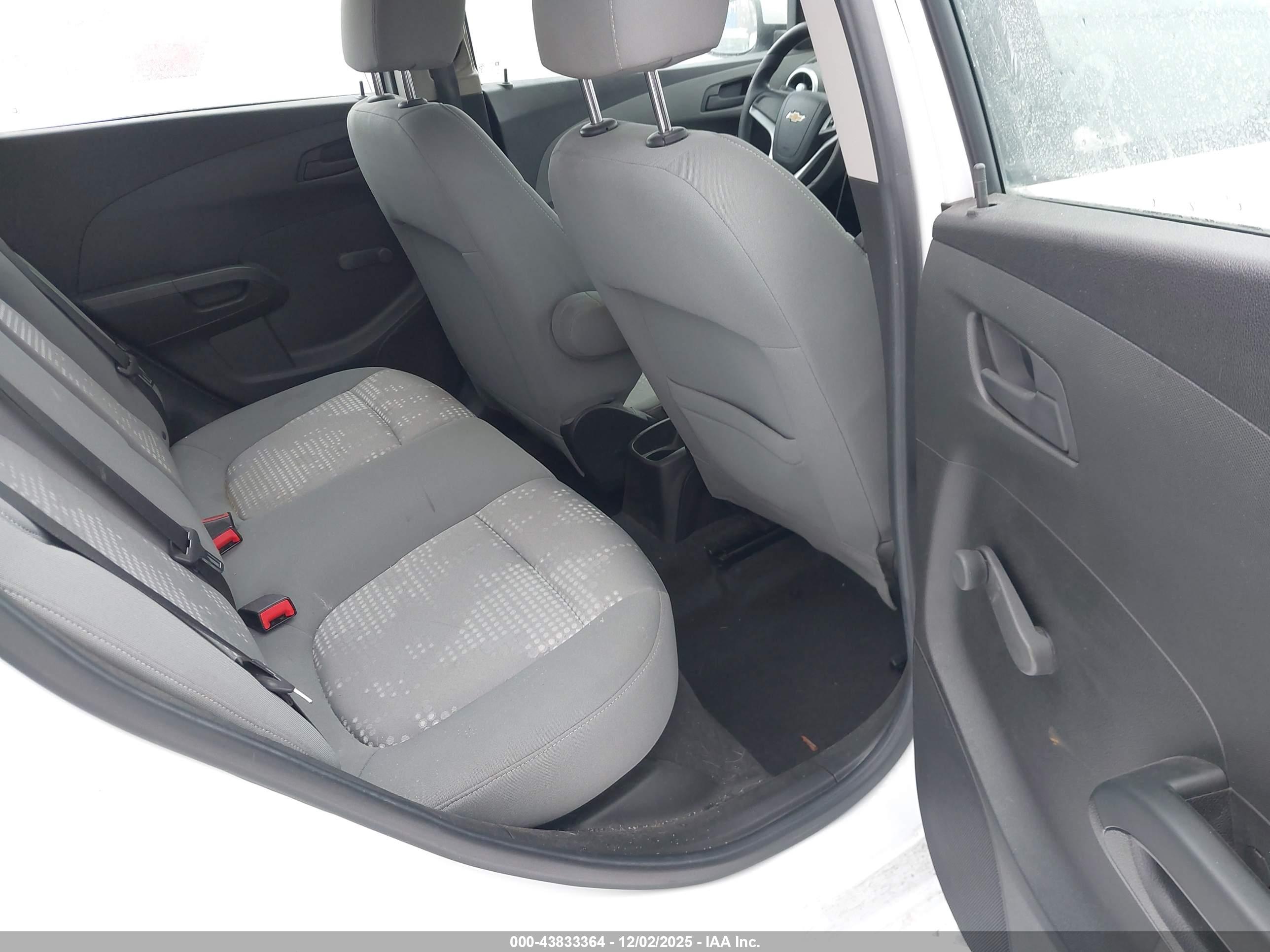 CHEVROLET SONIC image 8