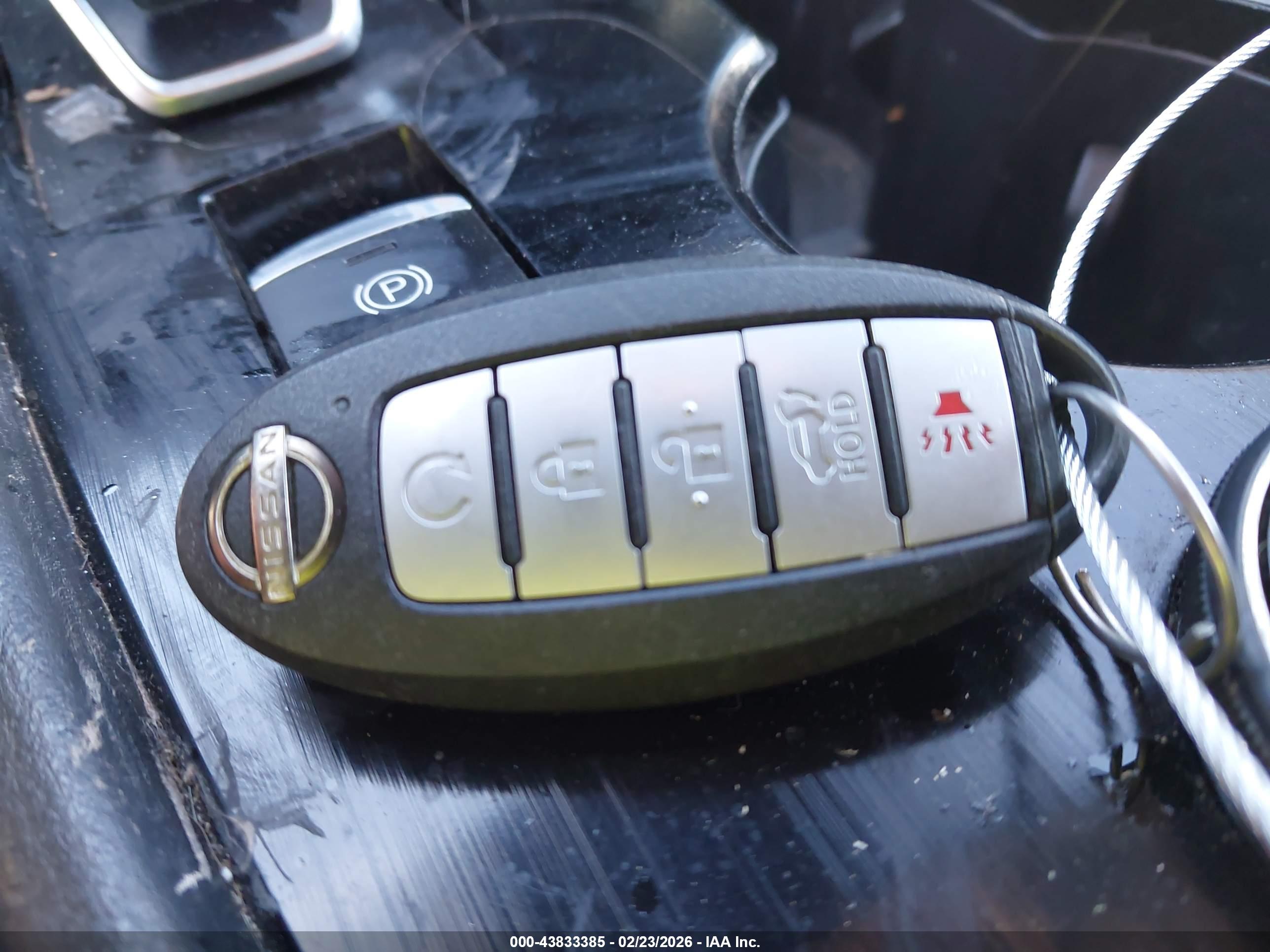 NISSAN ROGUE image 11