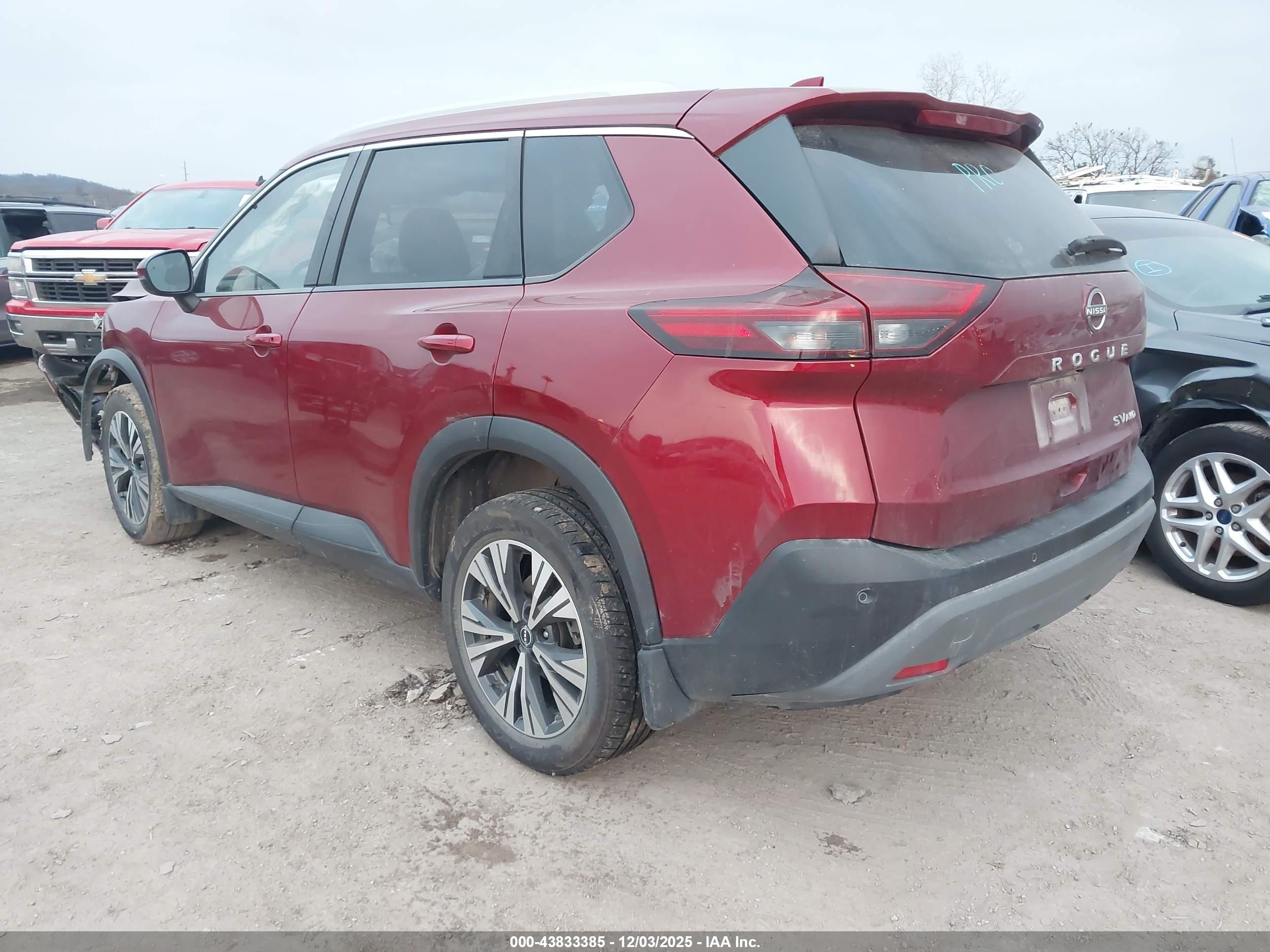 NISSAN ROGUE image 3