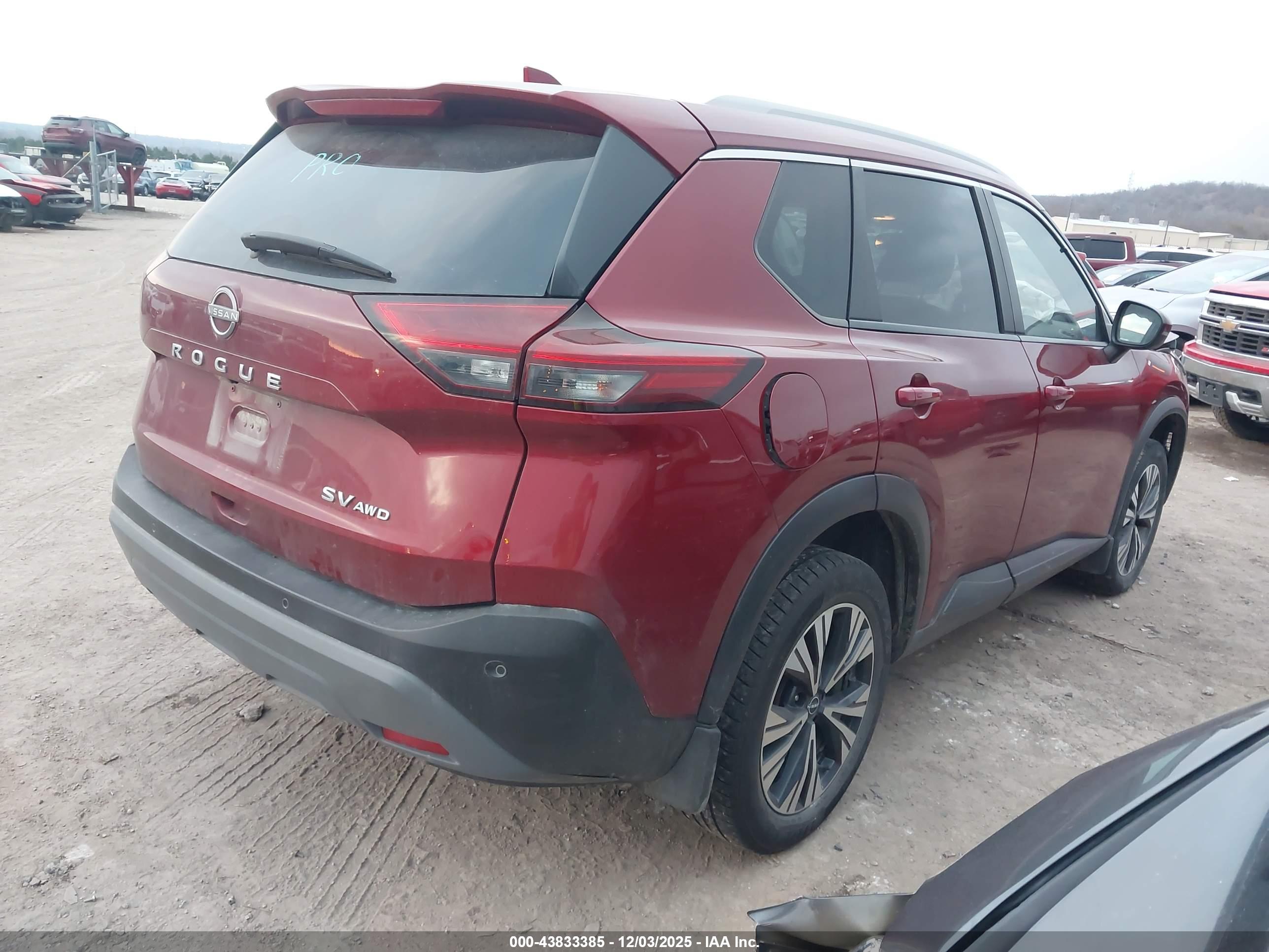 NISSAN ROGUE image 4