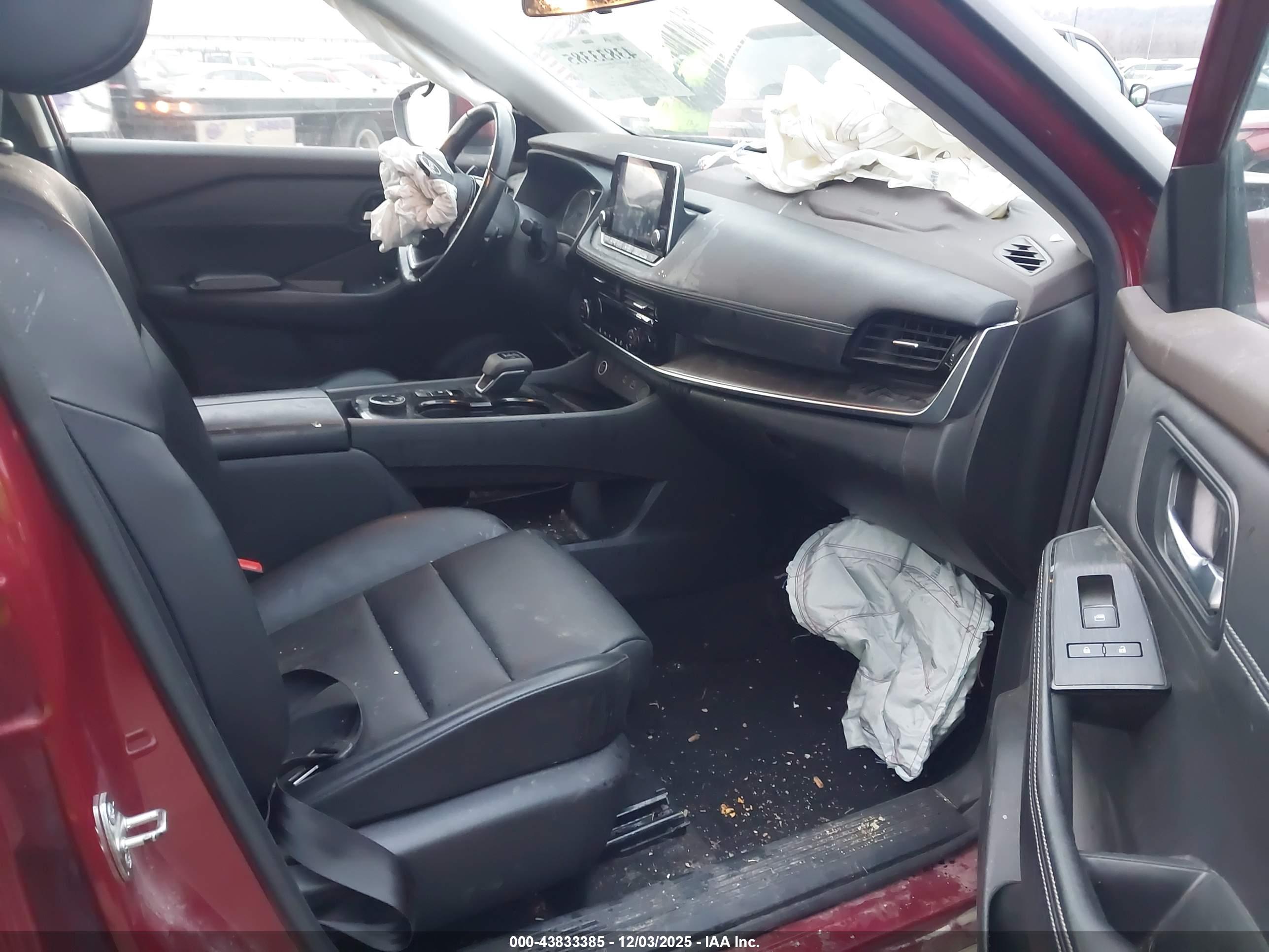 NISSAN ROGUE image 5