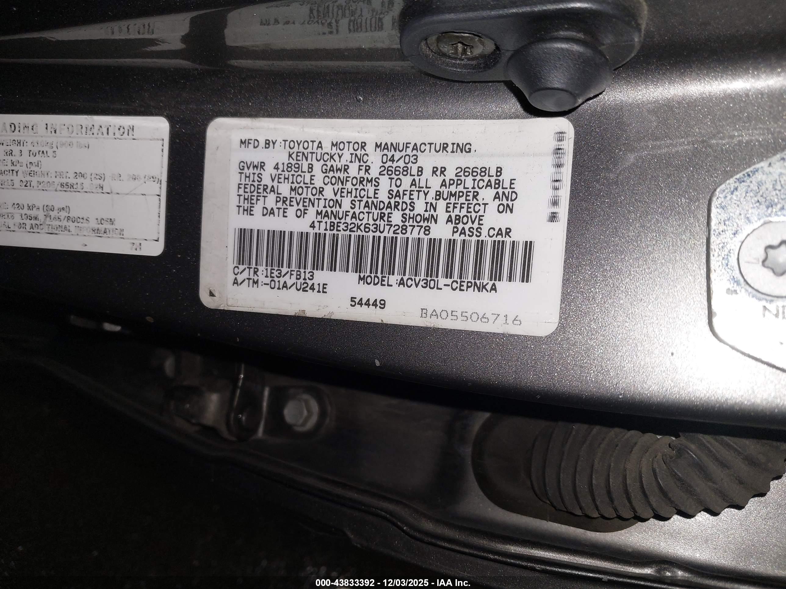TOYOTA CAMRY image 9