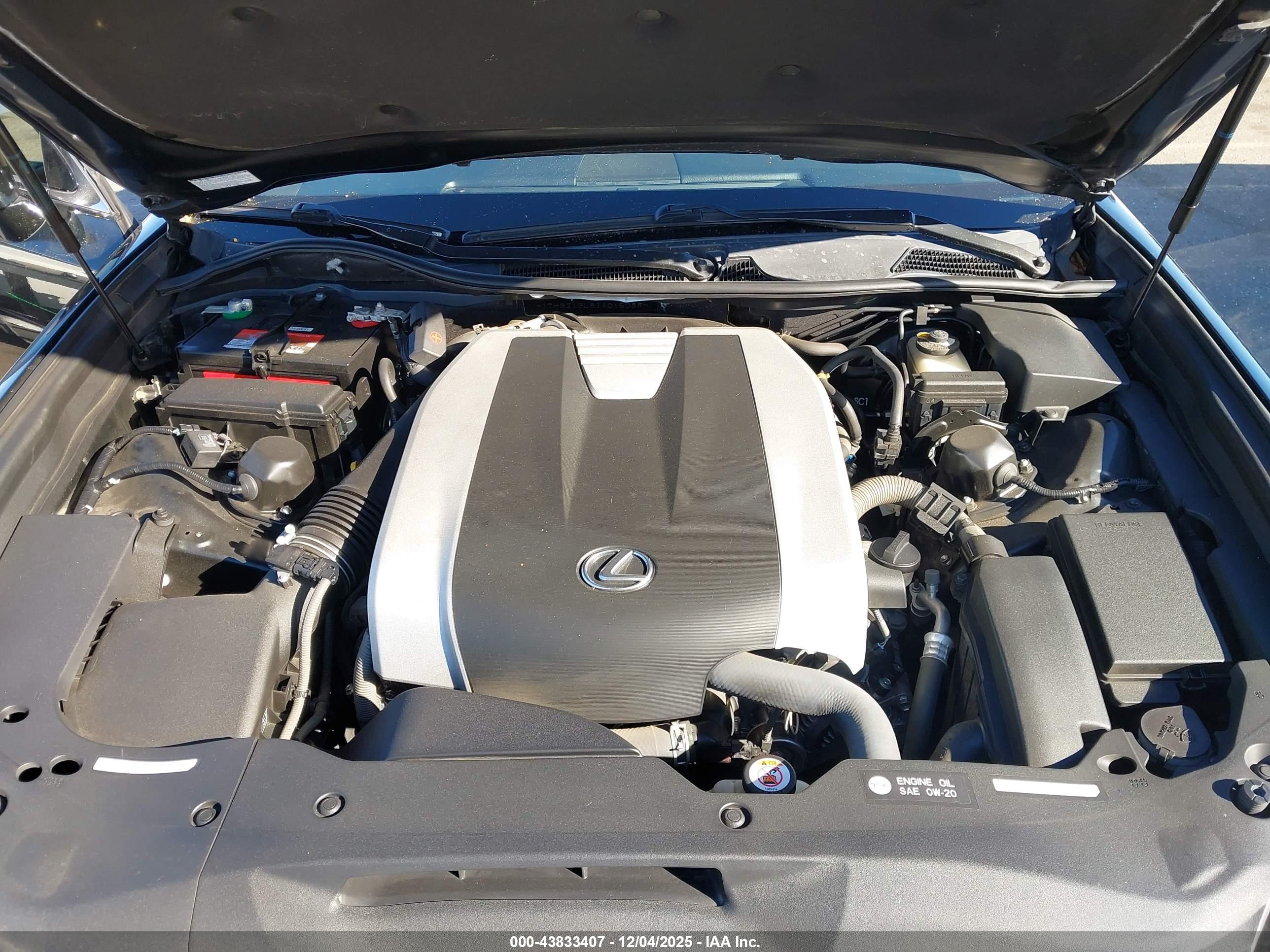 LEXUS GS image 10