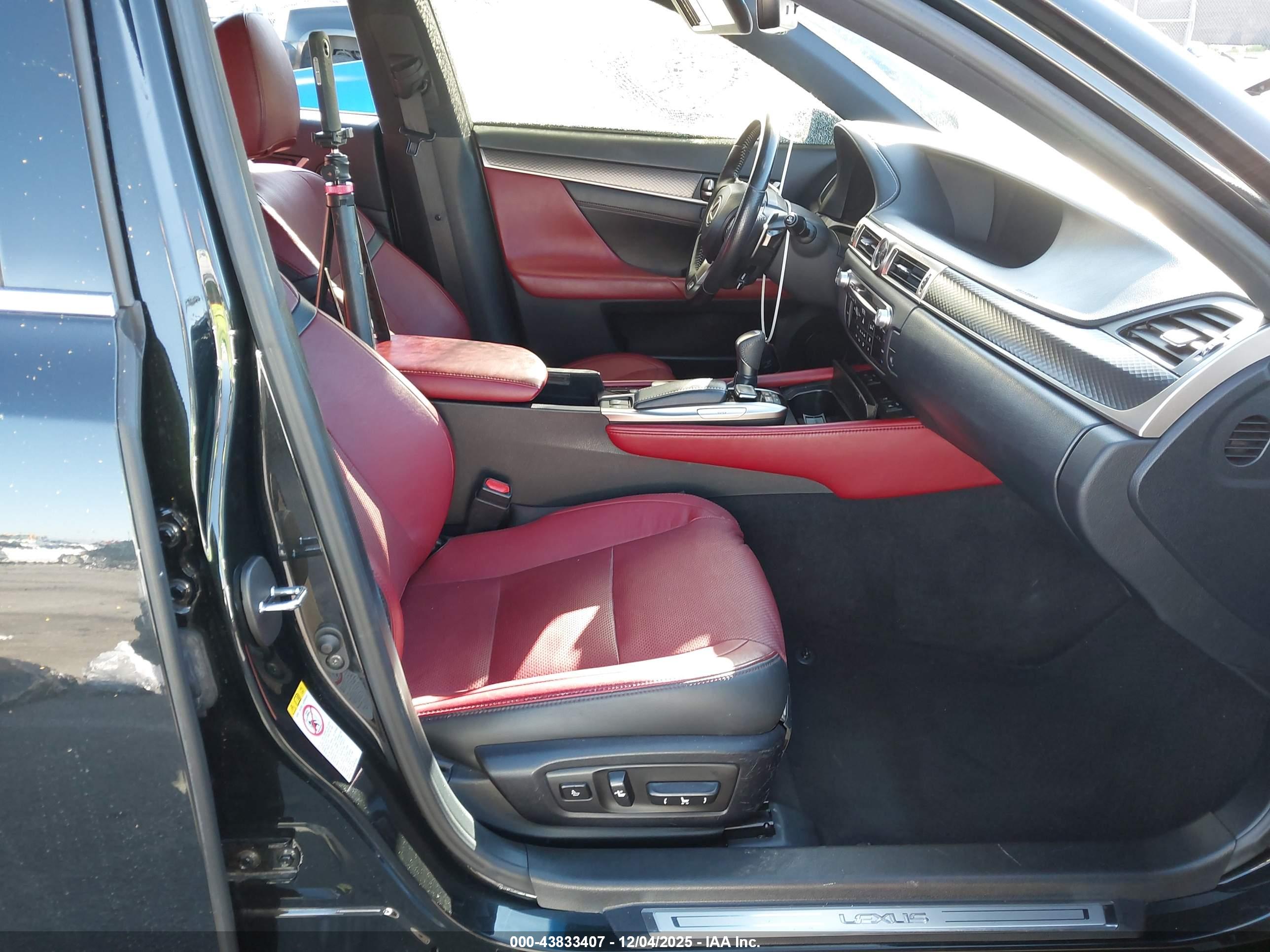 LEXUS GS image 5